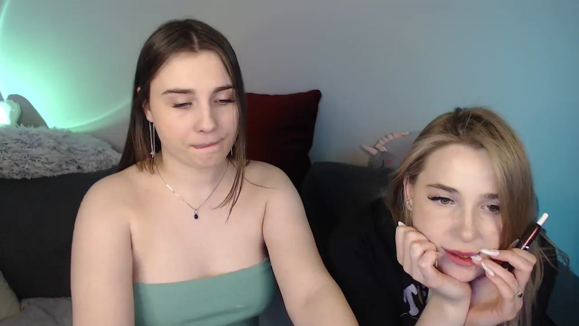 Gallery image thumbnail from LaneyGrey's myfreecams stream on, 05/13/2024, 13:35 image 3 of 20