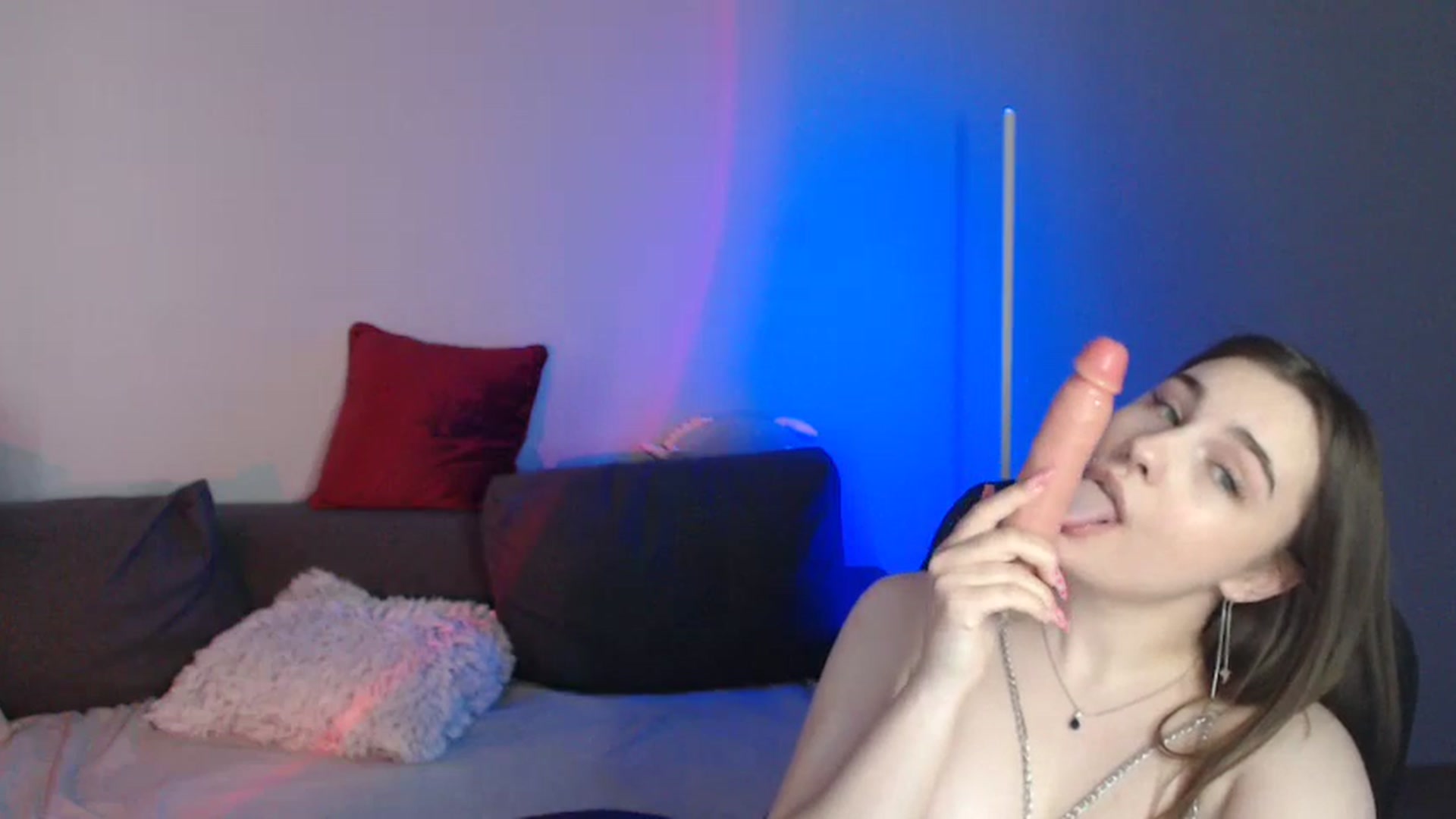 Gallery image thumbnail from LaneyGrey's myfreecams stream on, 05/14/2024, 11:21 image 3 of 20