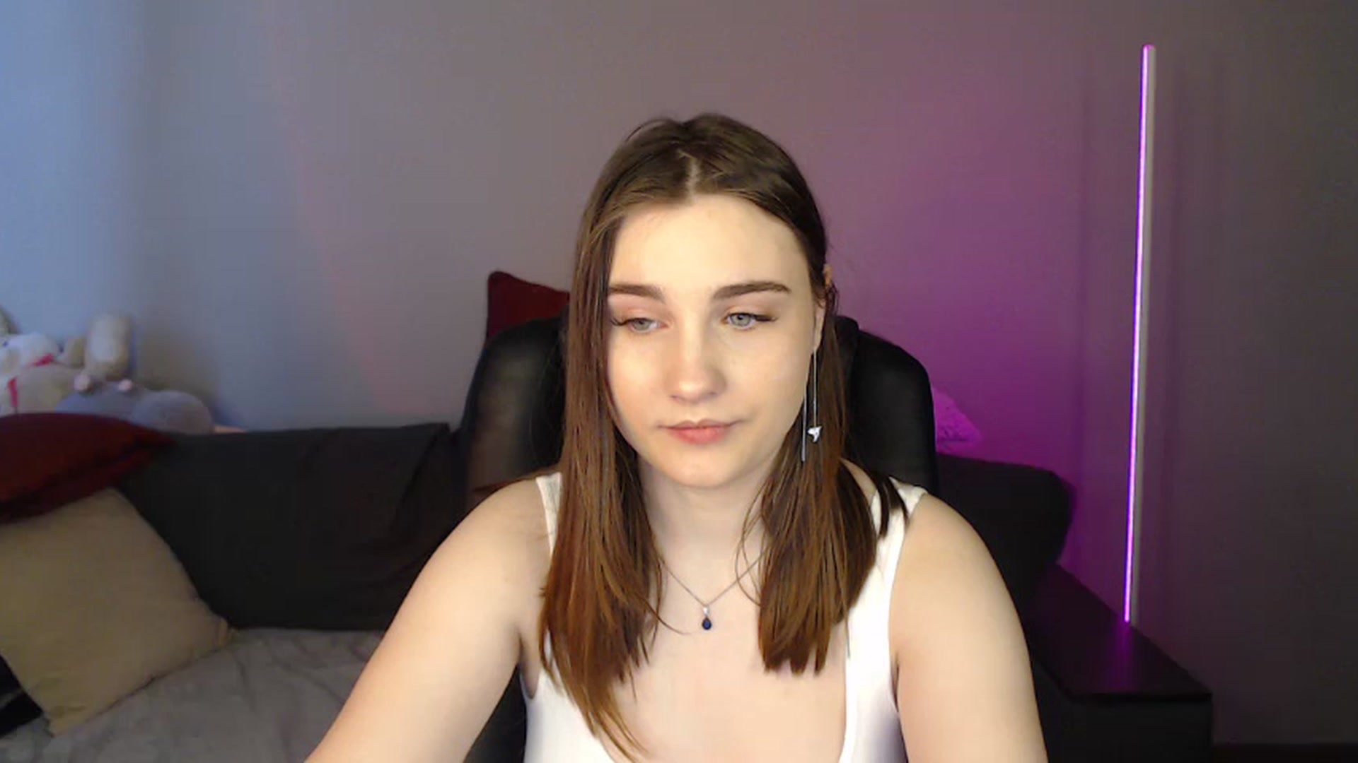 Gallery image thumbnail from LaneyGrey's myfreecams stream on, 05/15/2024, 08:51 image 14 of 20