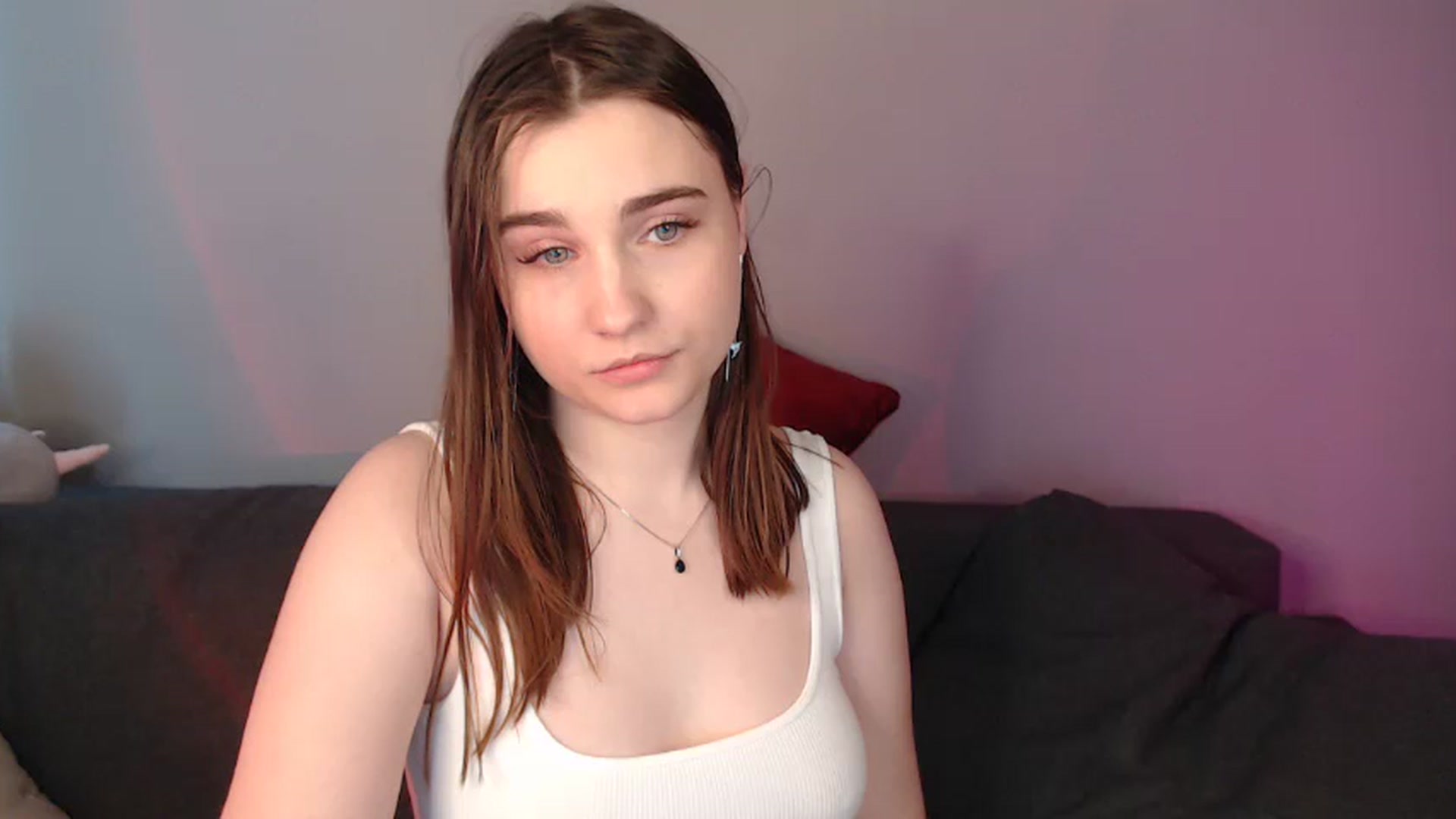 Gallery image thumbnail from LaneyGrey's myfreecams stream on, 05/15/2024, 12:21 image 17 of 20