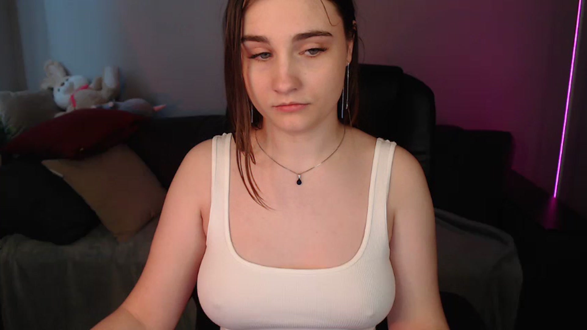 Gallery image thumbnail from LaneyGrey's myfreecams stream on, 05/15/2024, 13:52 image 13 of 20