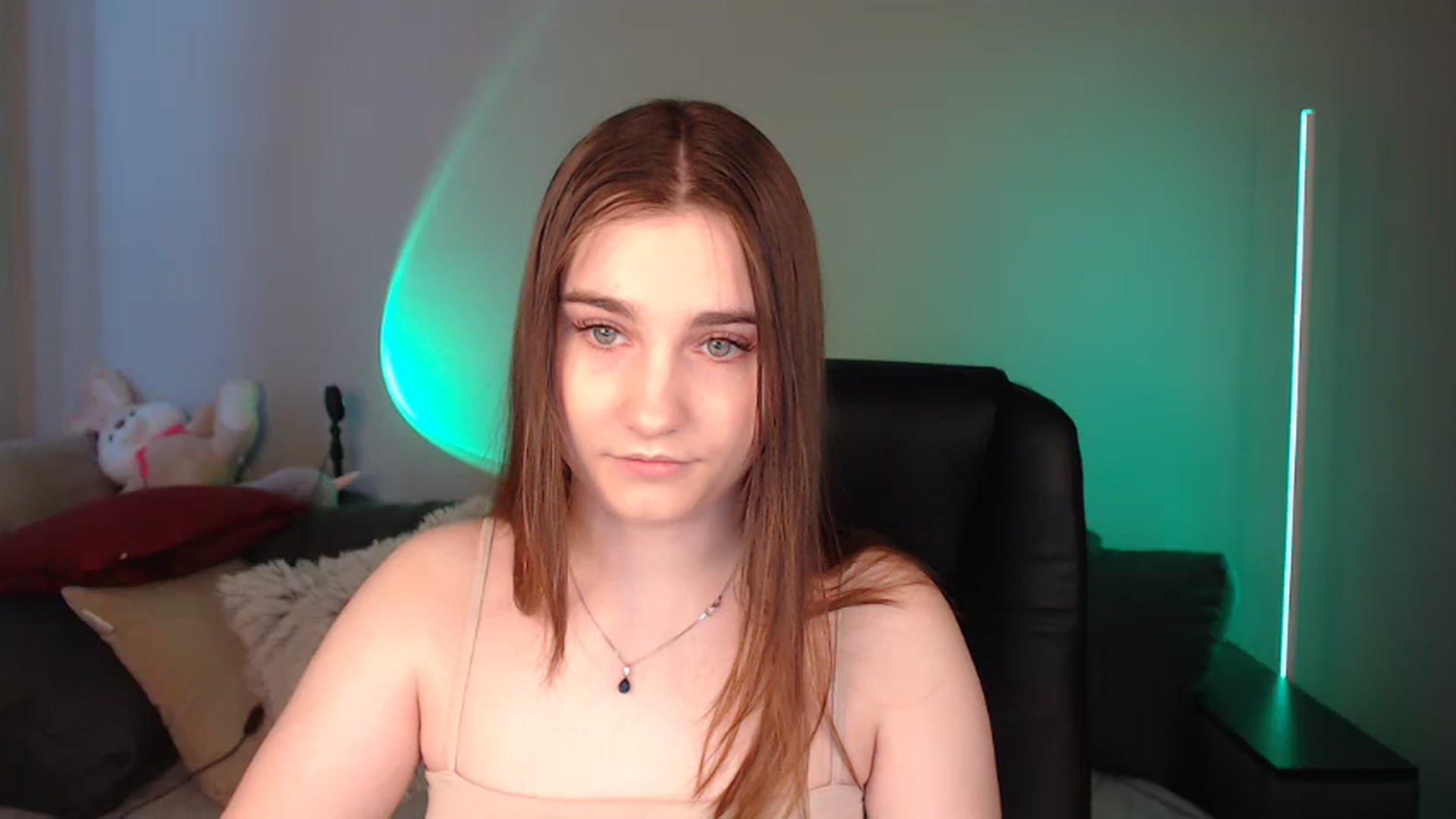 Gallery image thumbnail from LaneyGrey's myfreecams stream on, 05/19/2024, 08:16 image 2 of 20