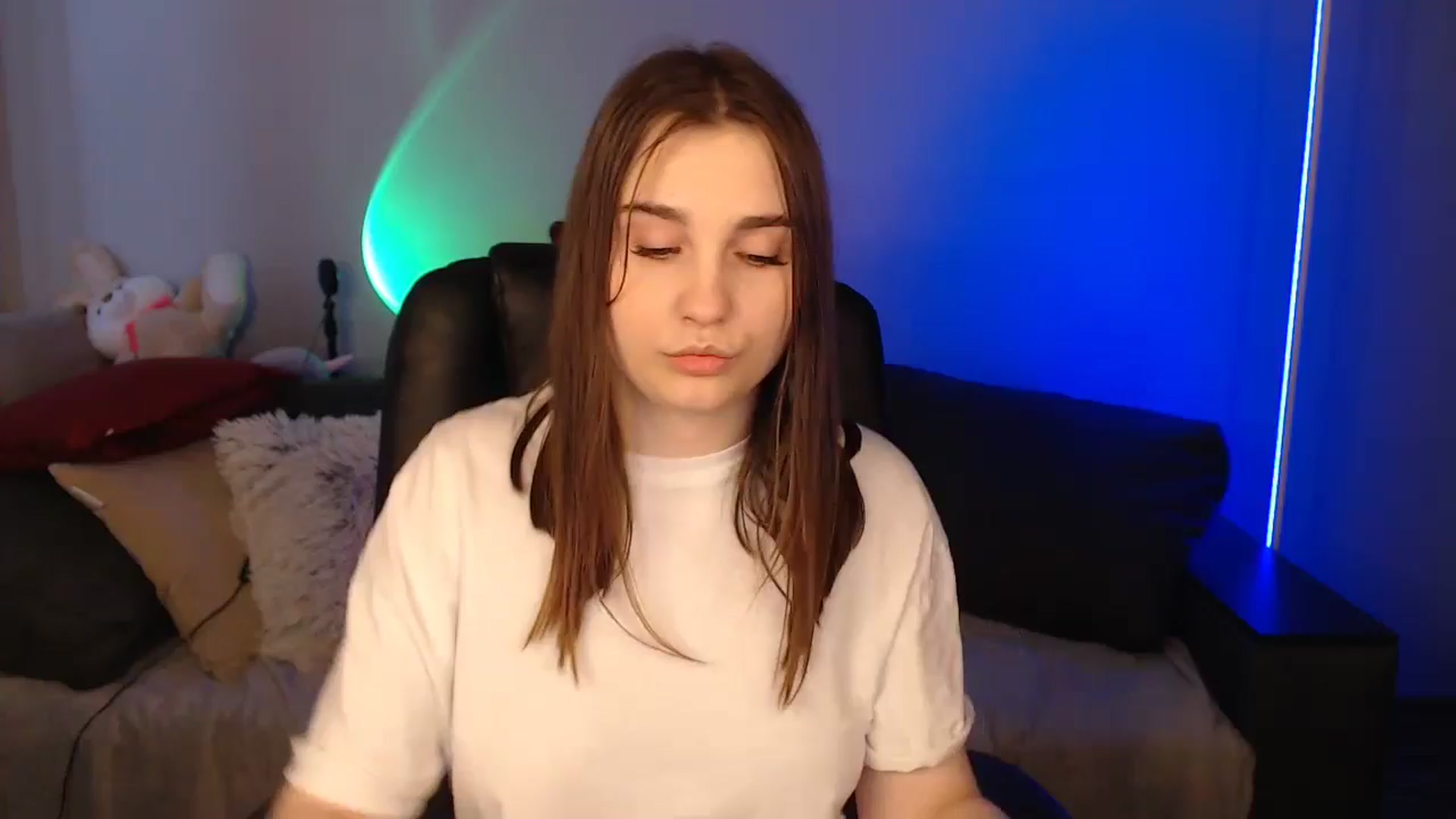 Gallery image thumbnail from LaneyGrey's myfreecams stream on, 05/19/2024, 10:47 image 1 of 20
