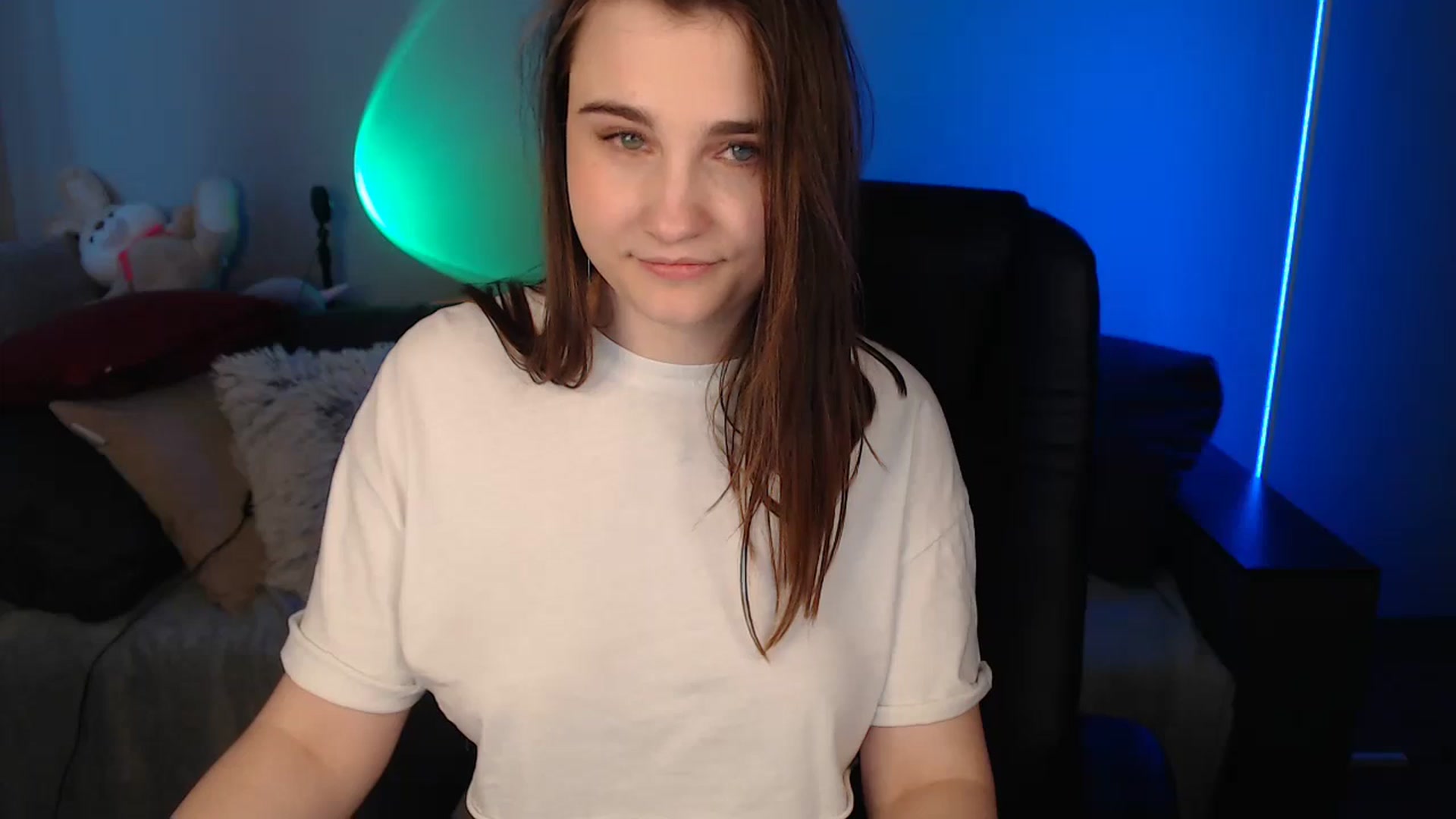 Gallery image thumbnail from LaneyGrey's myfreecams stream on, 05/19/2024, 10:47 image 10 of 20