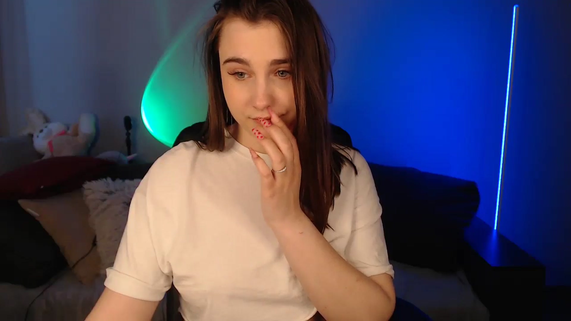 Gallery image thumbnail from LaneyGrey's myfreecams stream on, 05/19/2024, 10:47 image 8 of 20