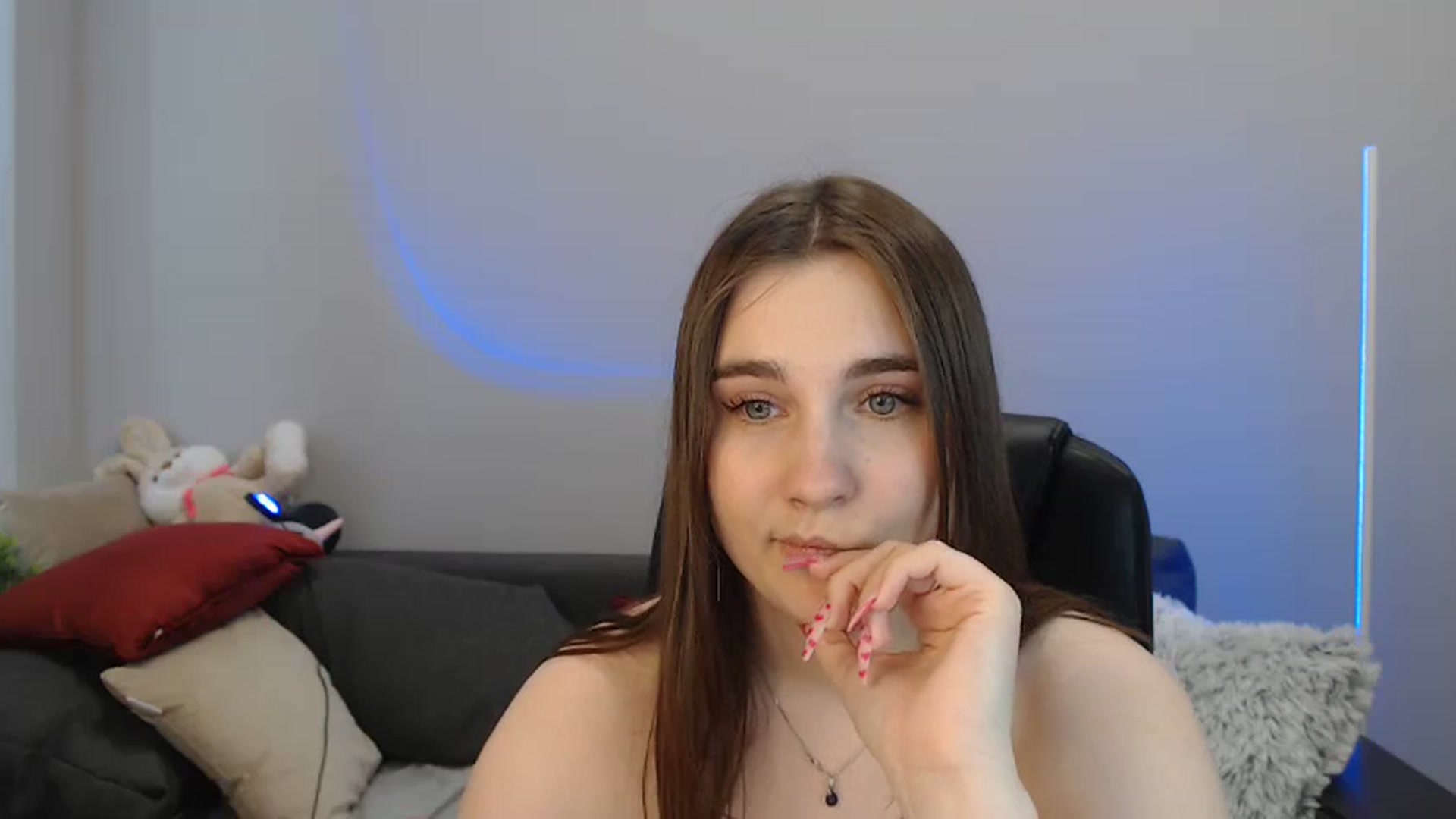 Gallery image thumbnail from LaneyGrey's myfreecams stream on, 05/20/2024, 11:58 image 13 of 20