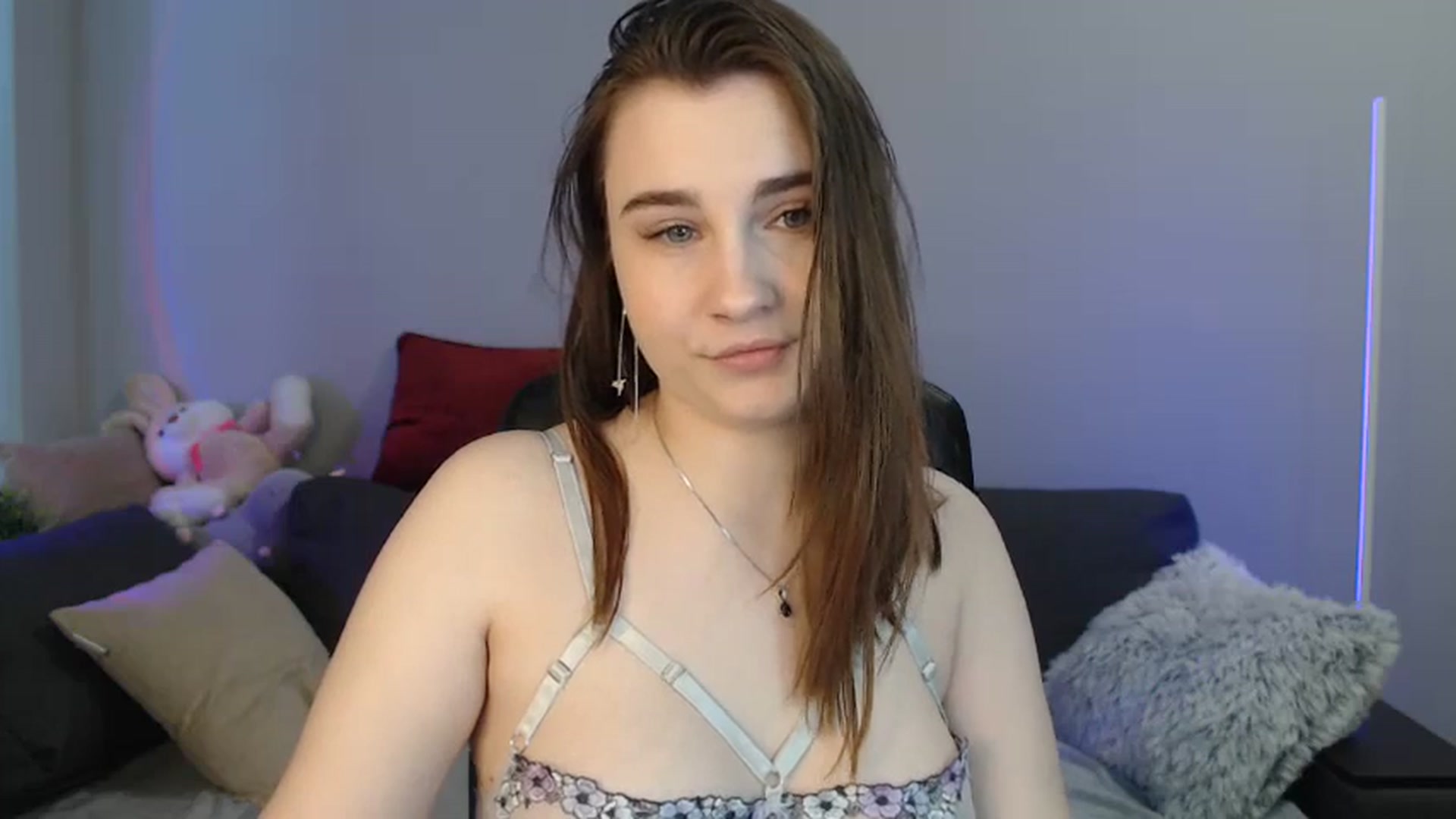 Gallery image thumbnail from LaneyGrey's myfreecams stream on, 05/21/2024, 09:05 image 4 of 20