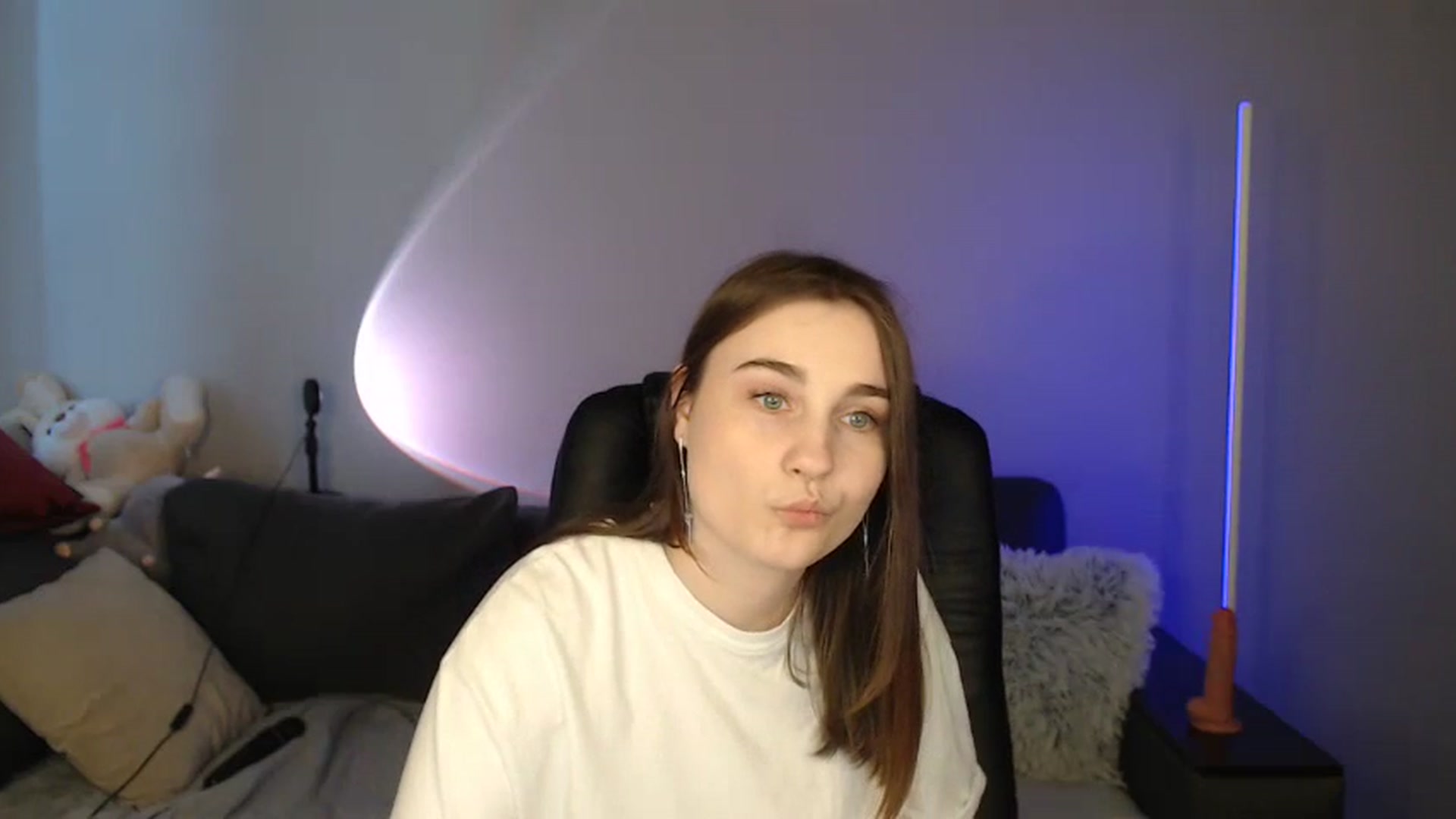 Gallery image thumbnail from LaneyGrey's myfreecams stream on, 05/22/2024, 10:53 image 16 of 20