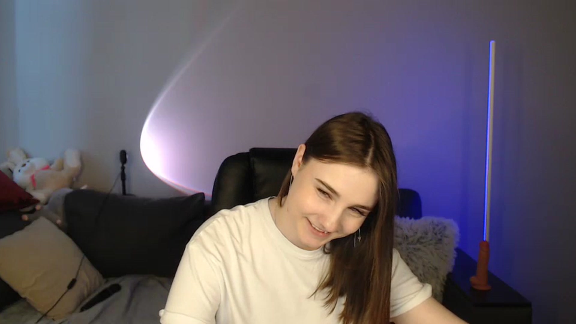 Gallery image thumbnail from LaneyGrey's myfreecams stream on, 05/22/2024, 10:53 image 17 of 20