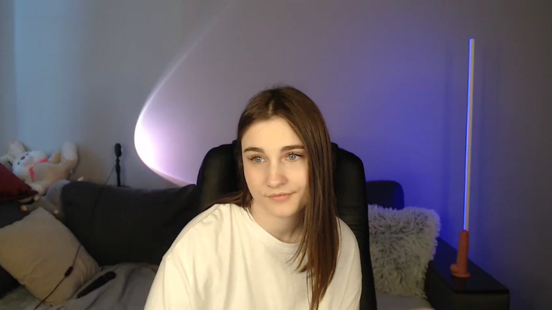 Gallery image thumbnail from LaneyGrey's myfreecams stream on, 05/22/2024, 10:53 image 15 of 20