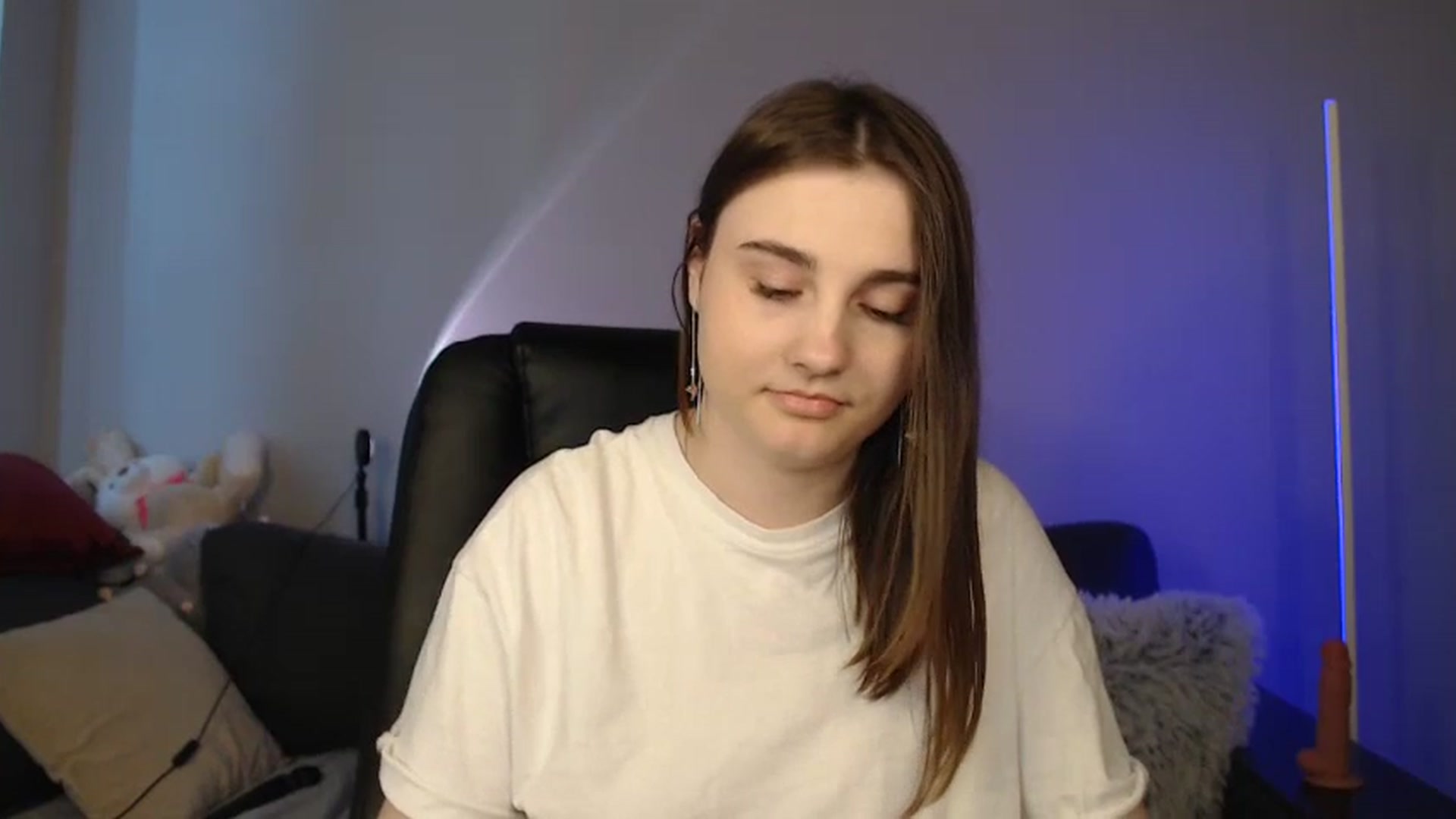 Gallery image thumbnail from LaneyGrey's myfreecams stream on, 05/22/2024, 10:53 image 13 of 20