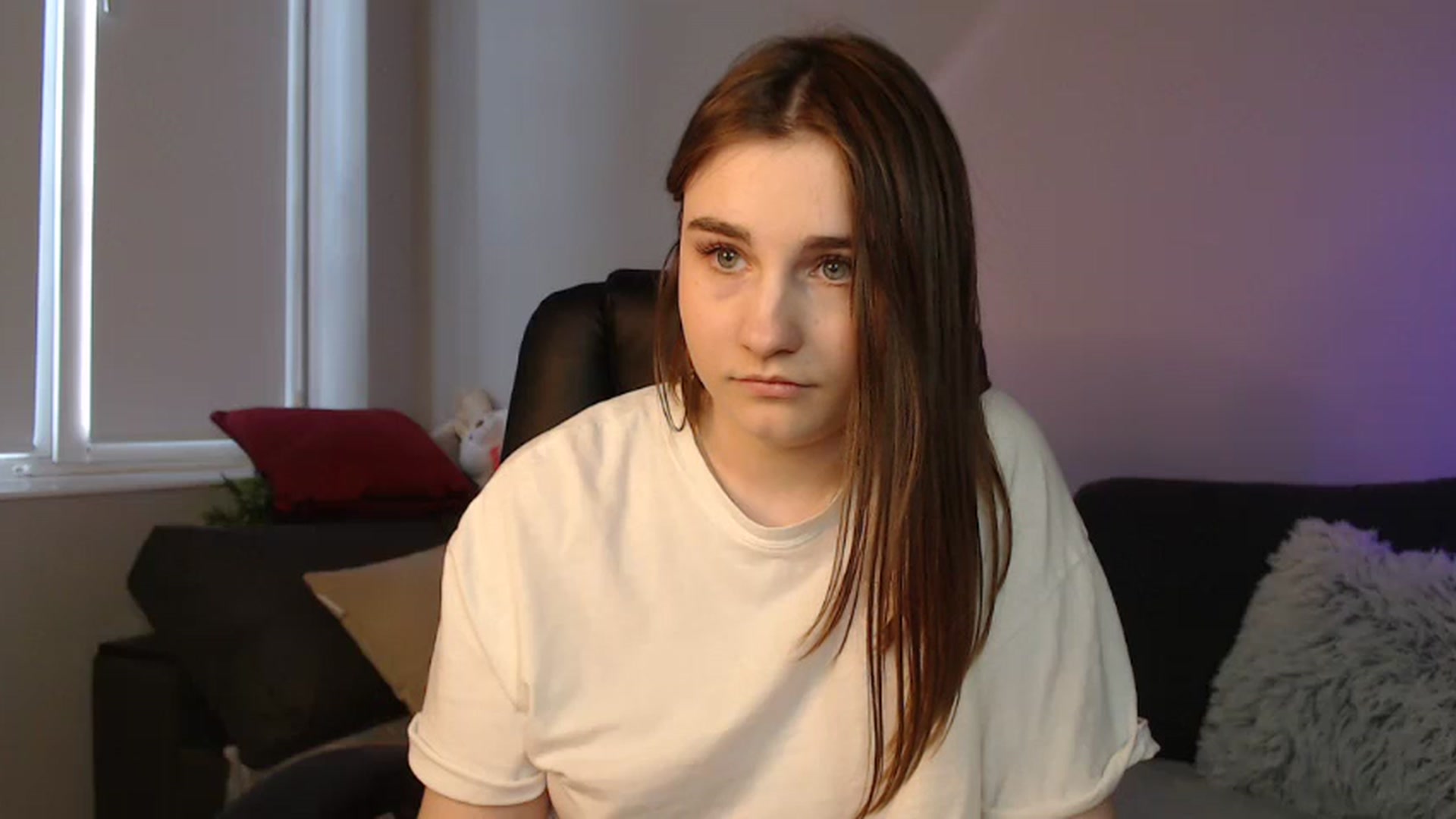 Gallery image thumbnail from LaneyGrey's myfreecams stream on, 05/22/2024, 11:46 image 12 of 20