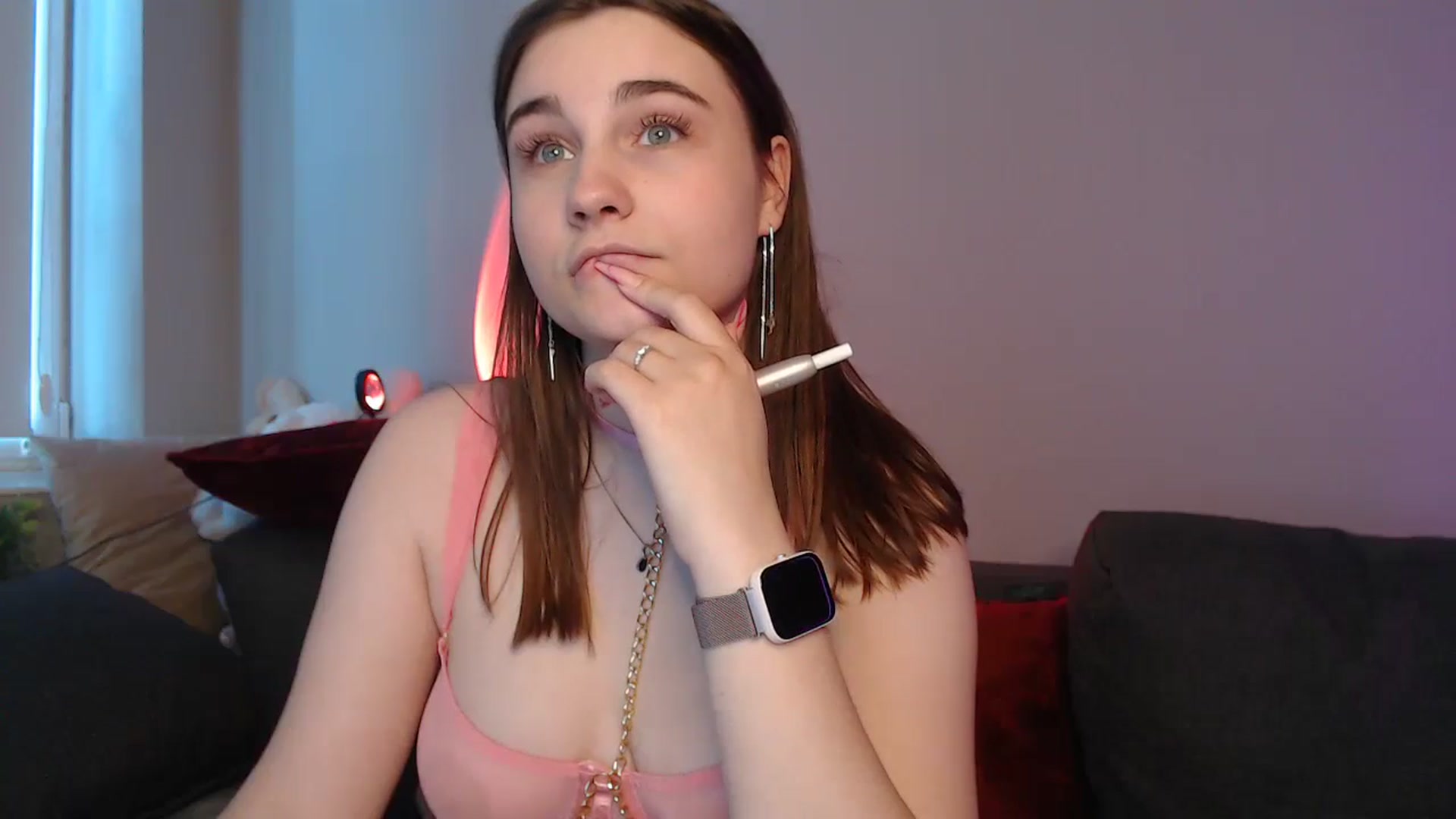 Gallery image thumbnail from LaneyGrey's myfreecams stream on, 05/24/2024, 11:19 image 20 of 20