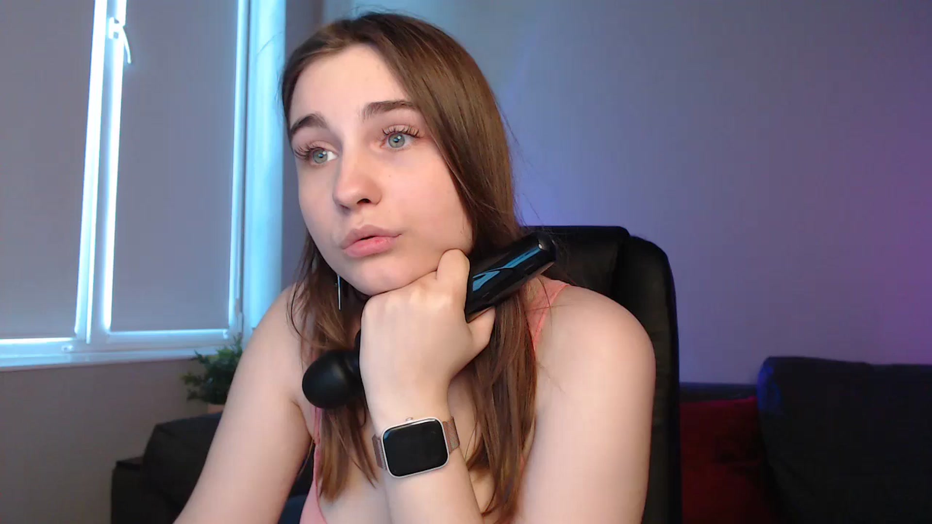 Gallery image thumbnail from LaneyGrey's myfreecams stream on, 05/24/2024, 11:52 image 9 of 20