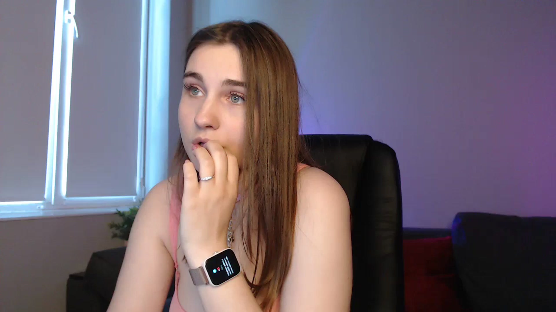 Gallery image thumbnail from LaneyGrey's myfreecams stream on, 05/24/2024, 11:52 image 10 of 20