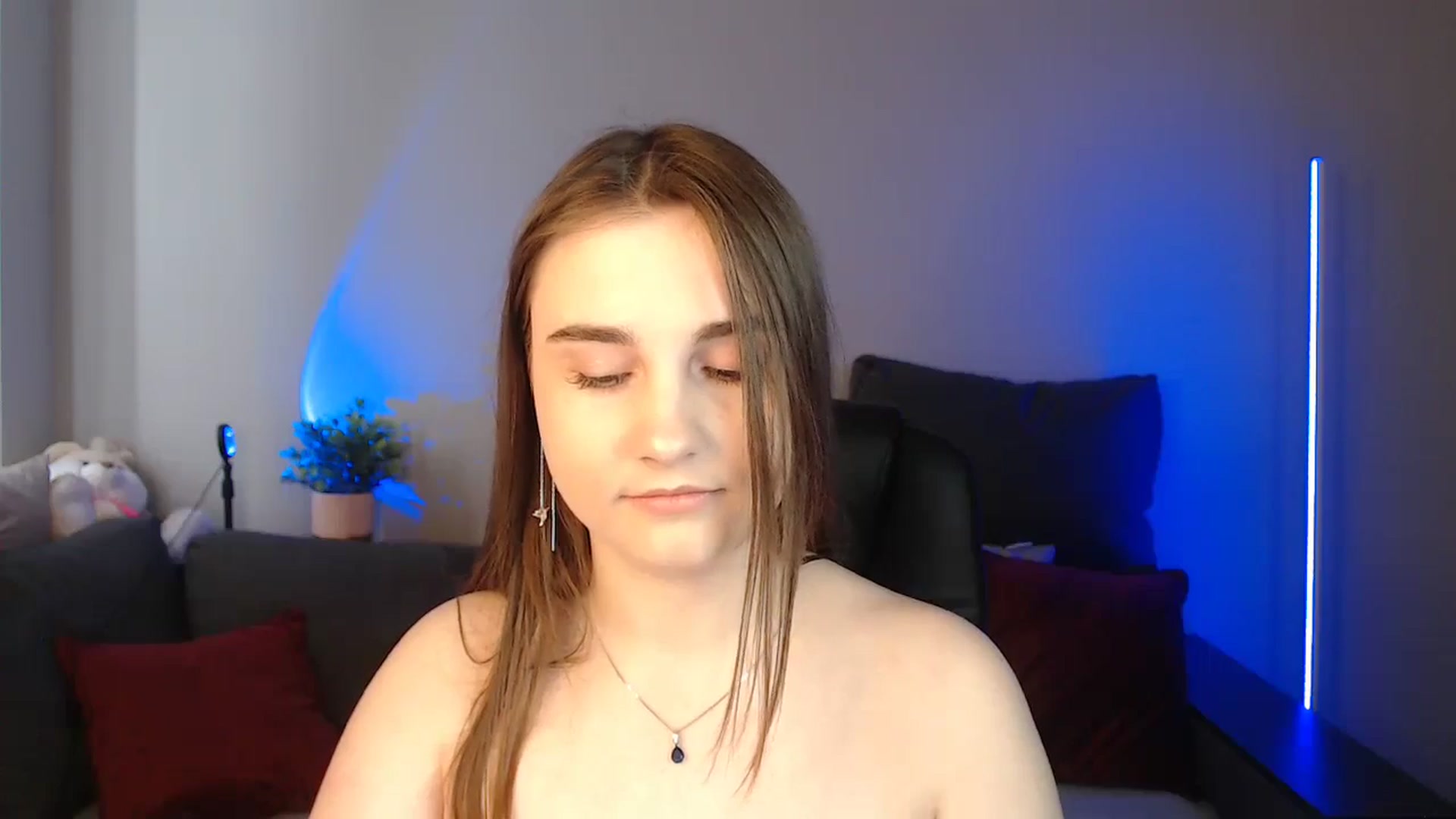 Gallery image thumbnail from LaneyGrey's myfreecams stream on, 05/28/2024, 08:57 image 20 of 20