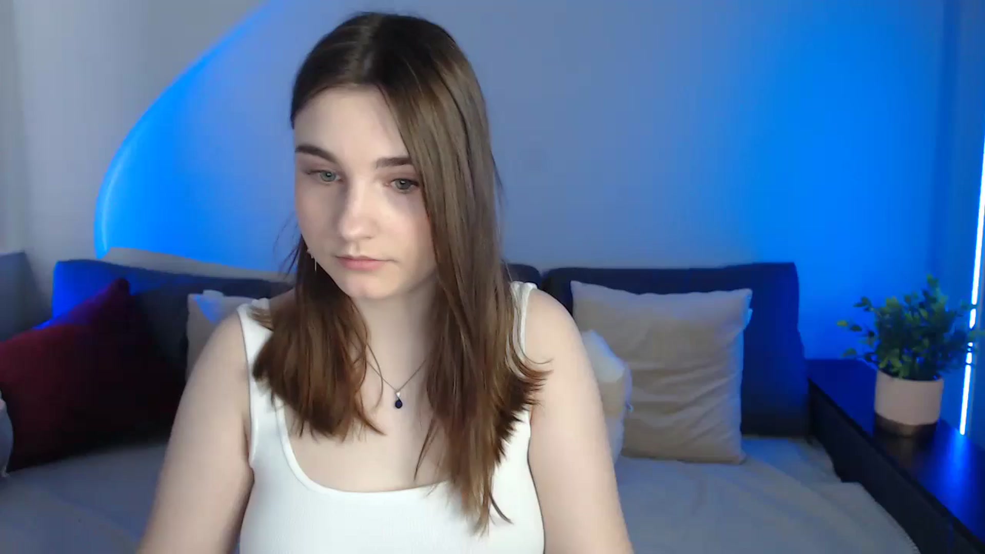 Gallery image thumbnail from LaneyGrey's myfreecams stream on, 05/31/2024, 08:37 image 1 of 20