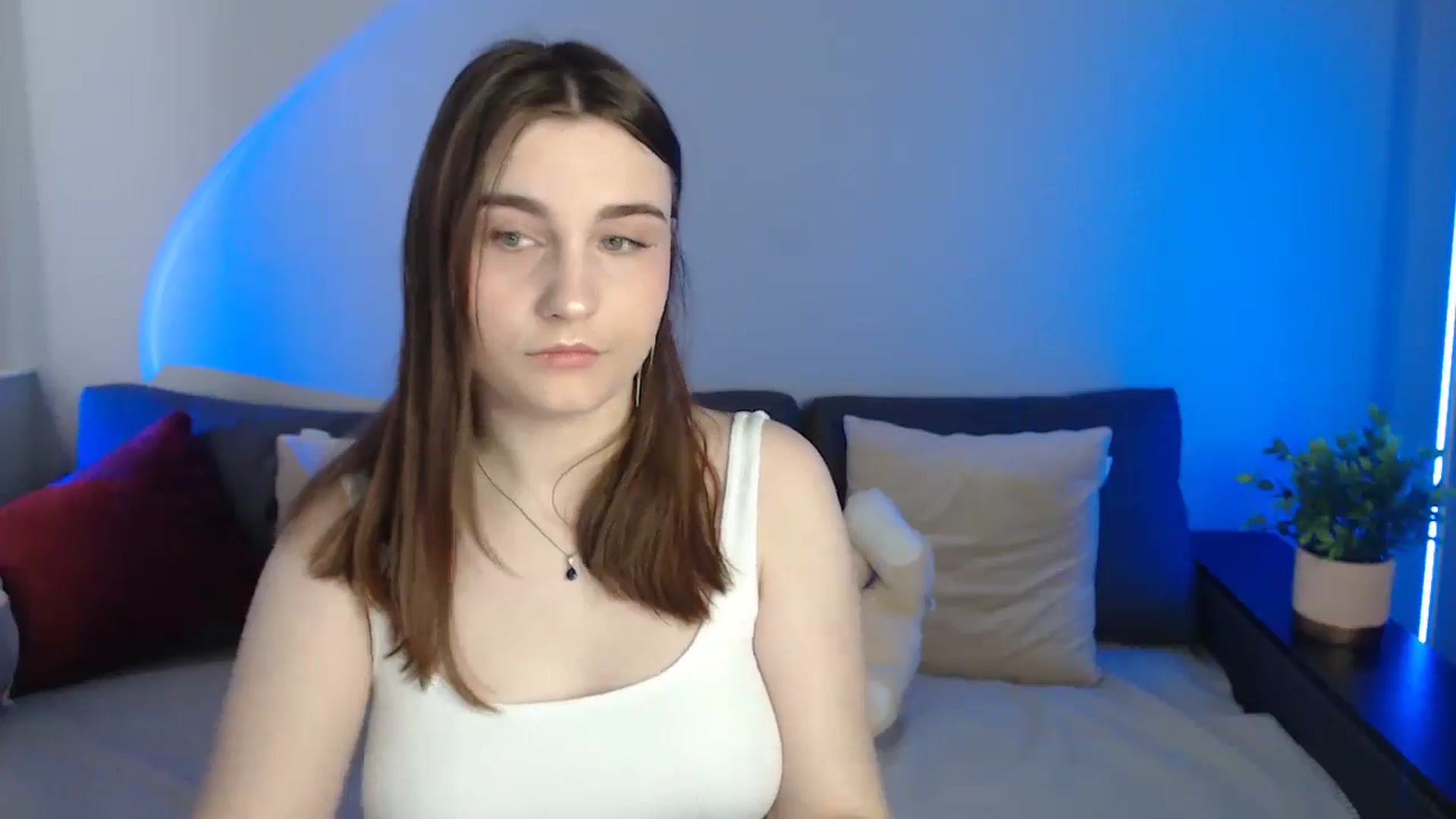 Gallery image thumbnail from LaneyGrey's myfreecams stream on, 05/31/2024, 08:37 image 2 of 20