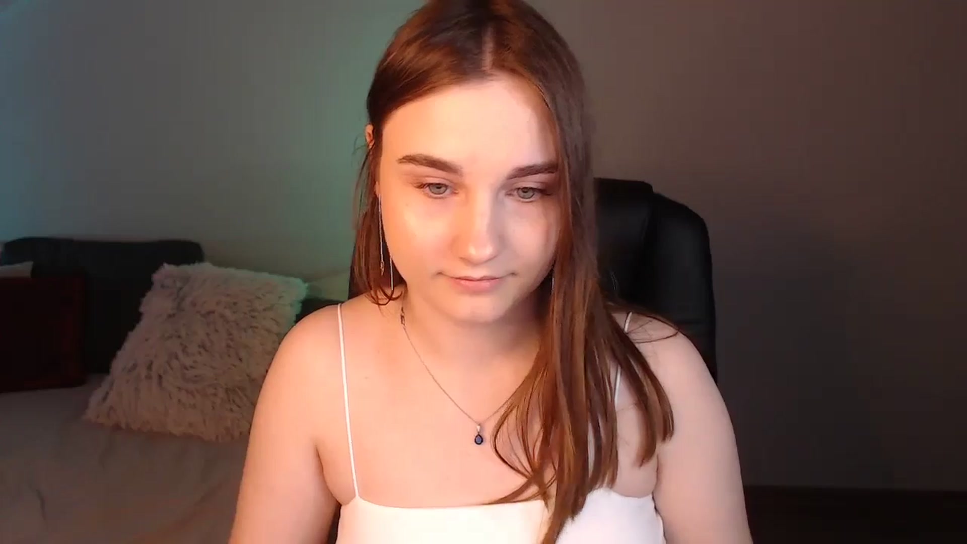 Gallery image thumbnail from LaneyGrey's myfreecams stream on, 06/01/2024, 10:03 image 7 of 20