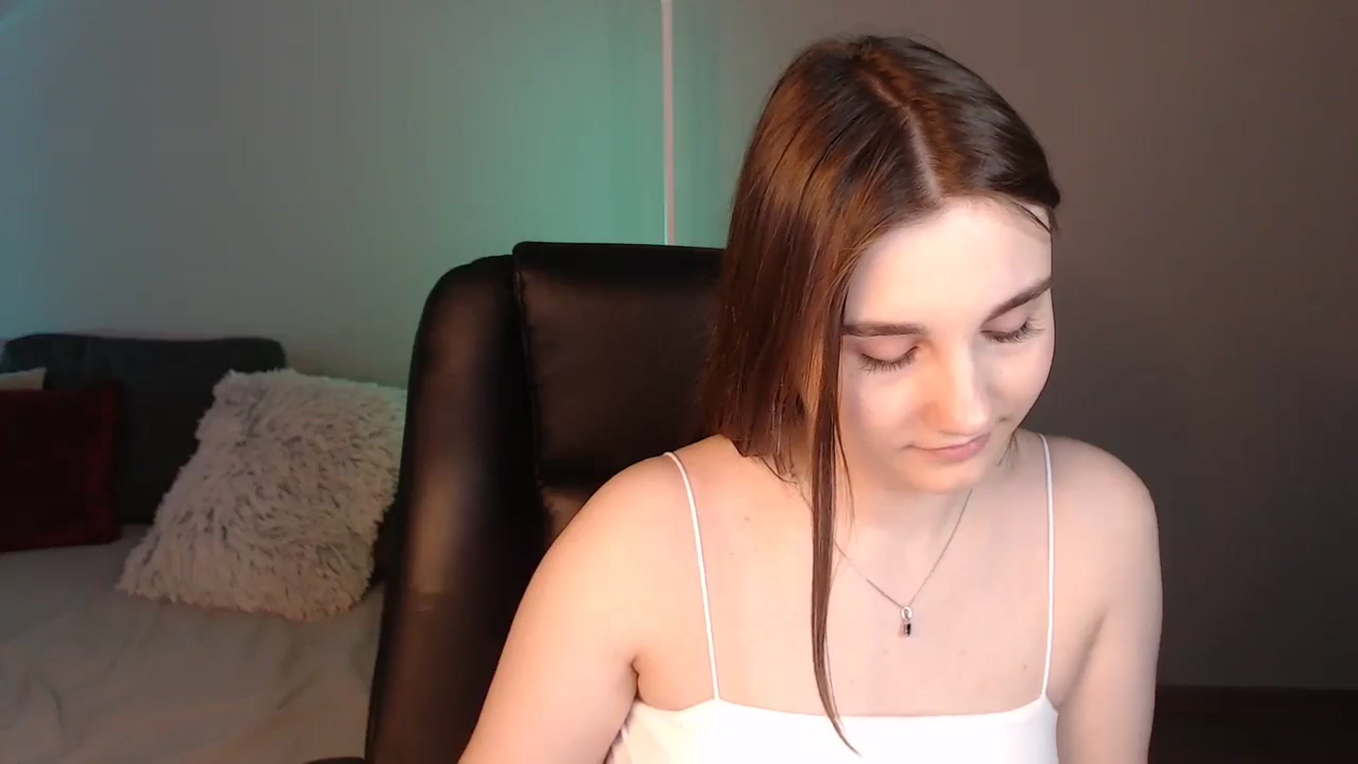 Gallery image thumbnail from LaneyGrey's myfreecams stream on, 06/01/2024, 10:03 image 19 of 20