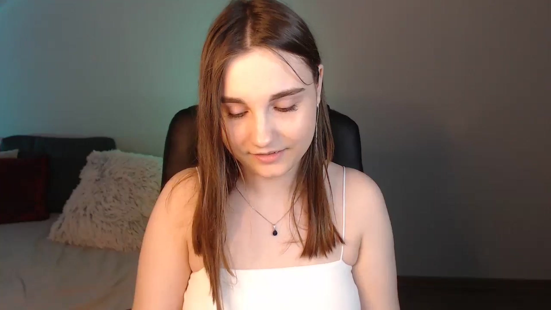 Gallery image thumbnail from LaneyGrey's myfreecams stream on, 06/01/2024, 10:03 image 20 of 20