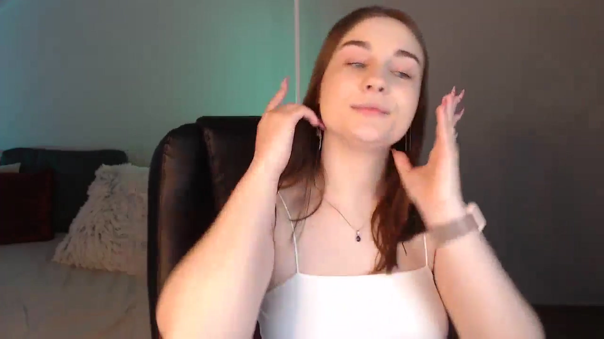 Gallery image thumbnail from LaneyGrey's myfreecams stream on, 06/01/2024, 10:03 image 5 of 20