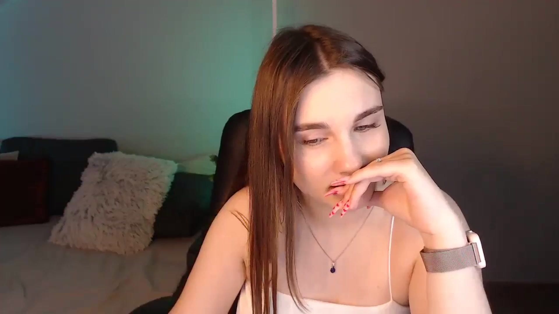 Gallery image thumbnail from LaneyGrey's myfreecams stream on, 06/01/2024, 10:03 image 18 of 20