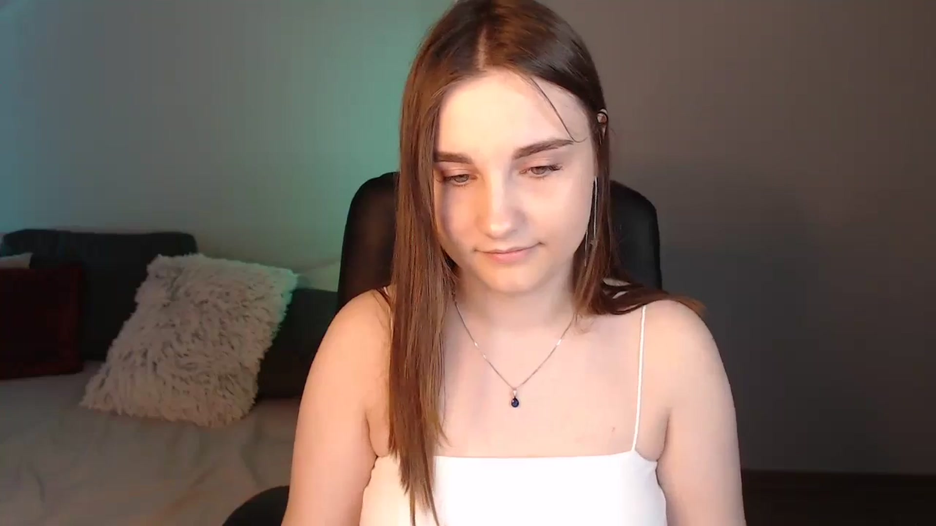 Gallery image thumbnail from LaneyGrey's myfreecams stream on, 06/01/2024, 10:03 image 13 of 20
