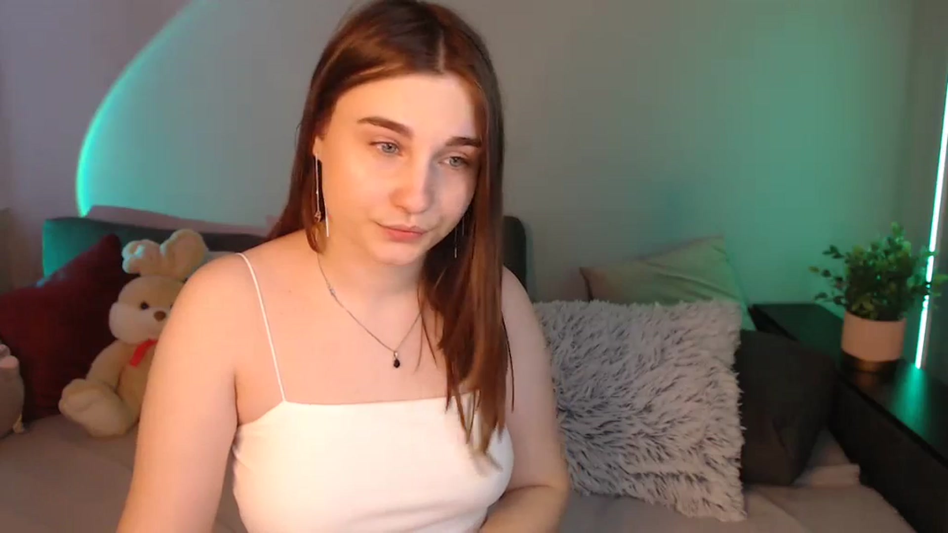 Gallery image thumbnail from LaneyGrey's myfreecams stream on, 06/01/2024, 11:43 image 3 of 20