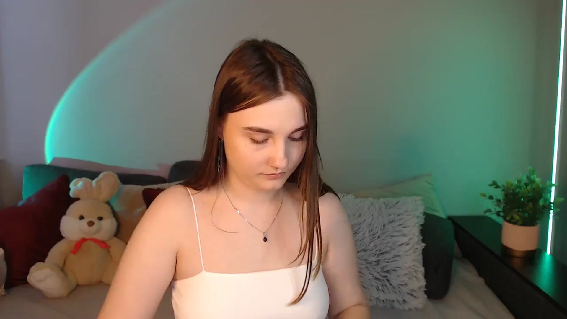 Gallery image thumbnail from LaneyGrey's myfreecams stream on, 06/01/2024, 12:19 image 3 of 20