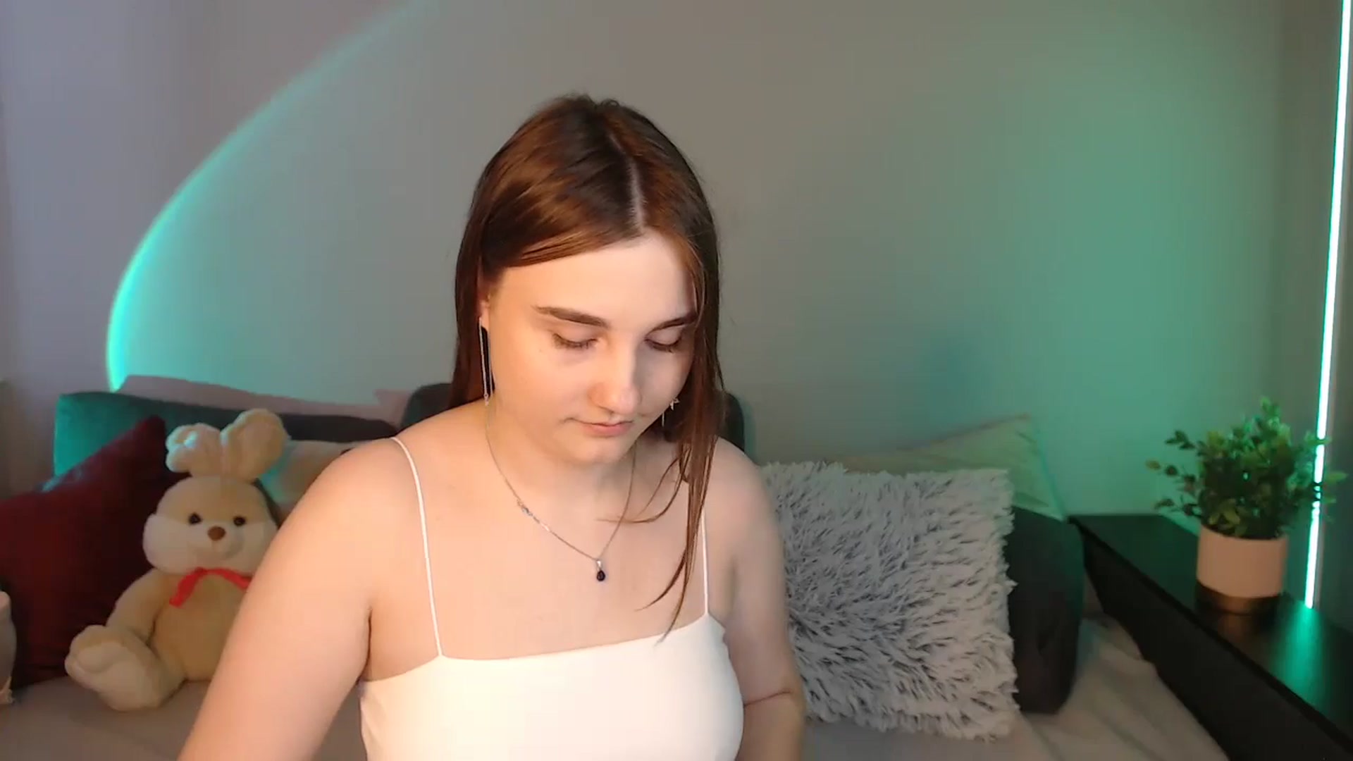 Gallery image thumbnail from LaneyGrey's myfreecams stream on, 06/01/2024, 12:19 image 14 of 20