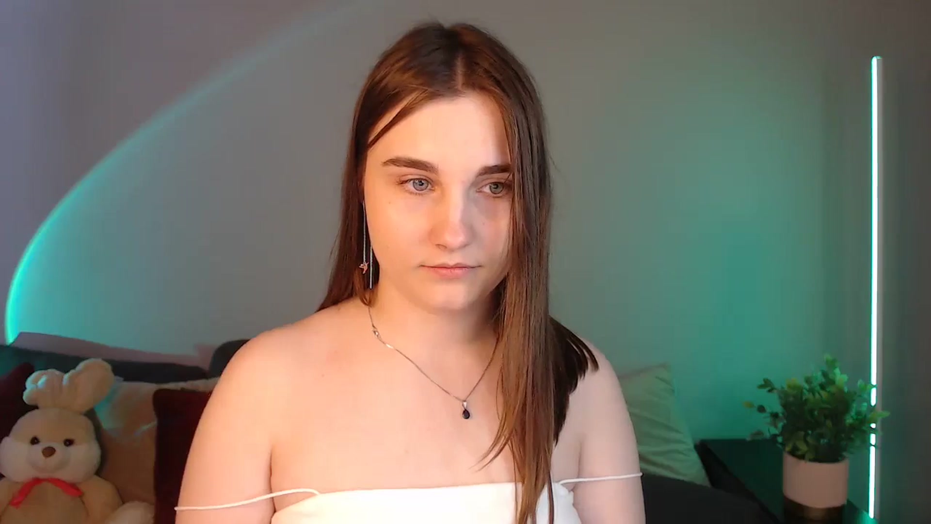 Gallery image thumbnail from LaneyGrey's myfreecams stream on, 06/01/2024, 13:33 image 8 of 20