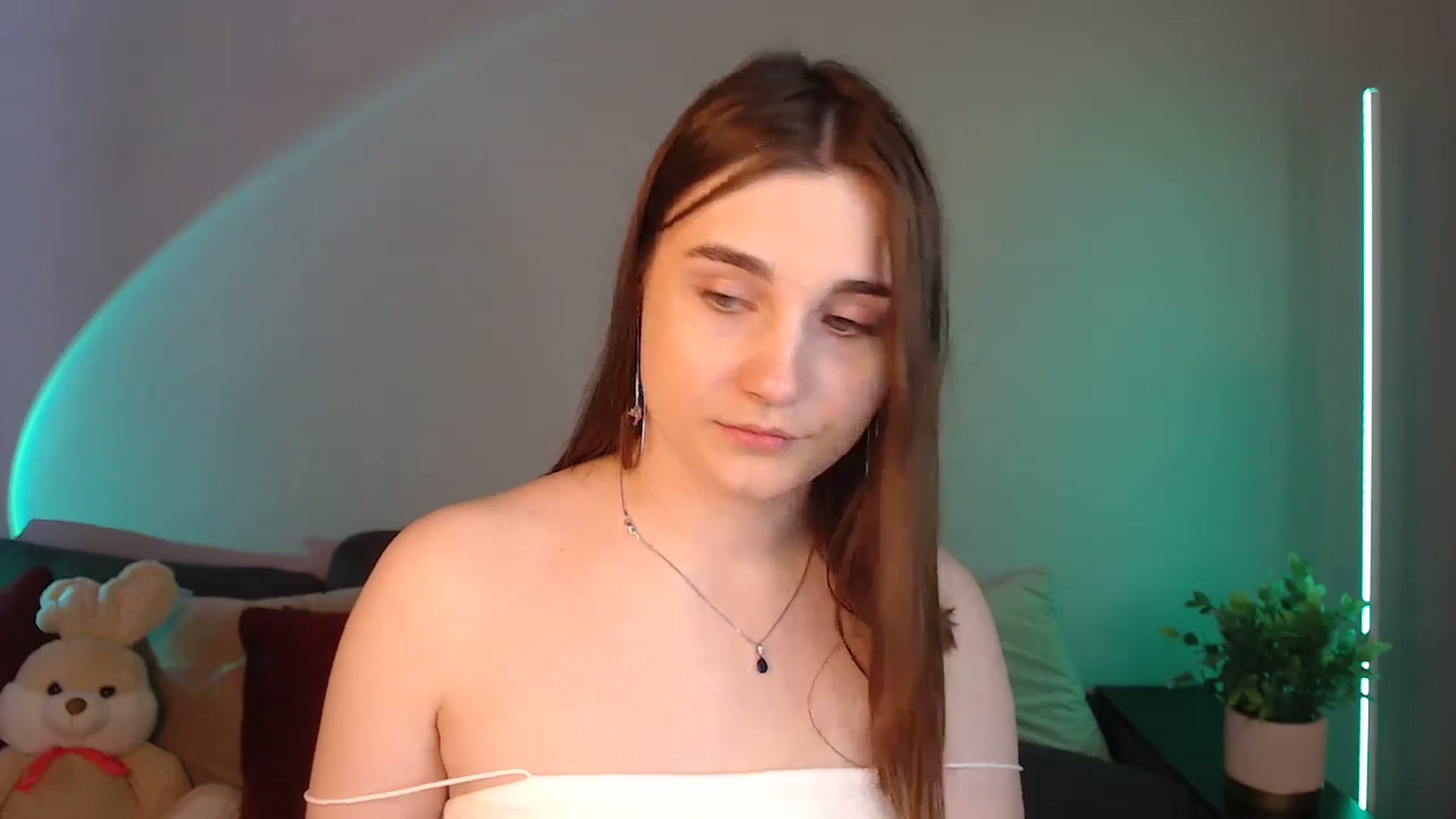 Gallery image thumbnail from LaneyGrey's myfreecams stream on, 06/01/2024, 13:33 image 7 of 20