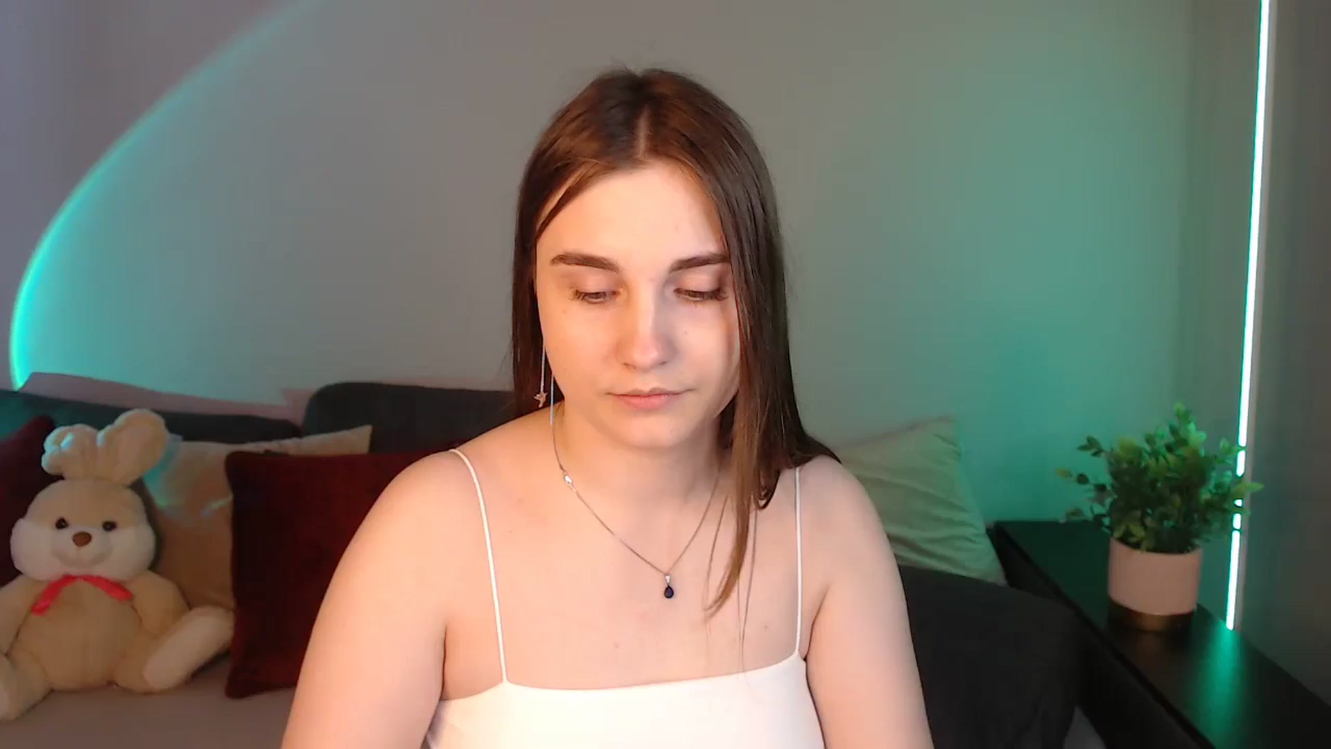 Gallery image thumbnail from LaneyGrey's myfreecams stream on, 06/01/2024, 13:33 image 1 of 20