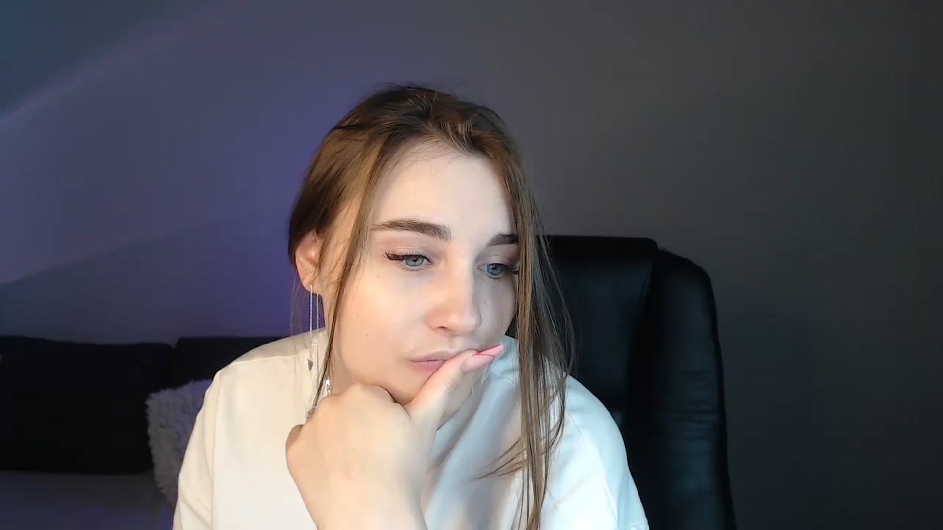 Gallery image thumbnail from LaneyGrey's myfreecams stream on, 06/05/2024, 08:45 image 20 of 20