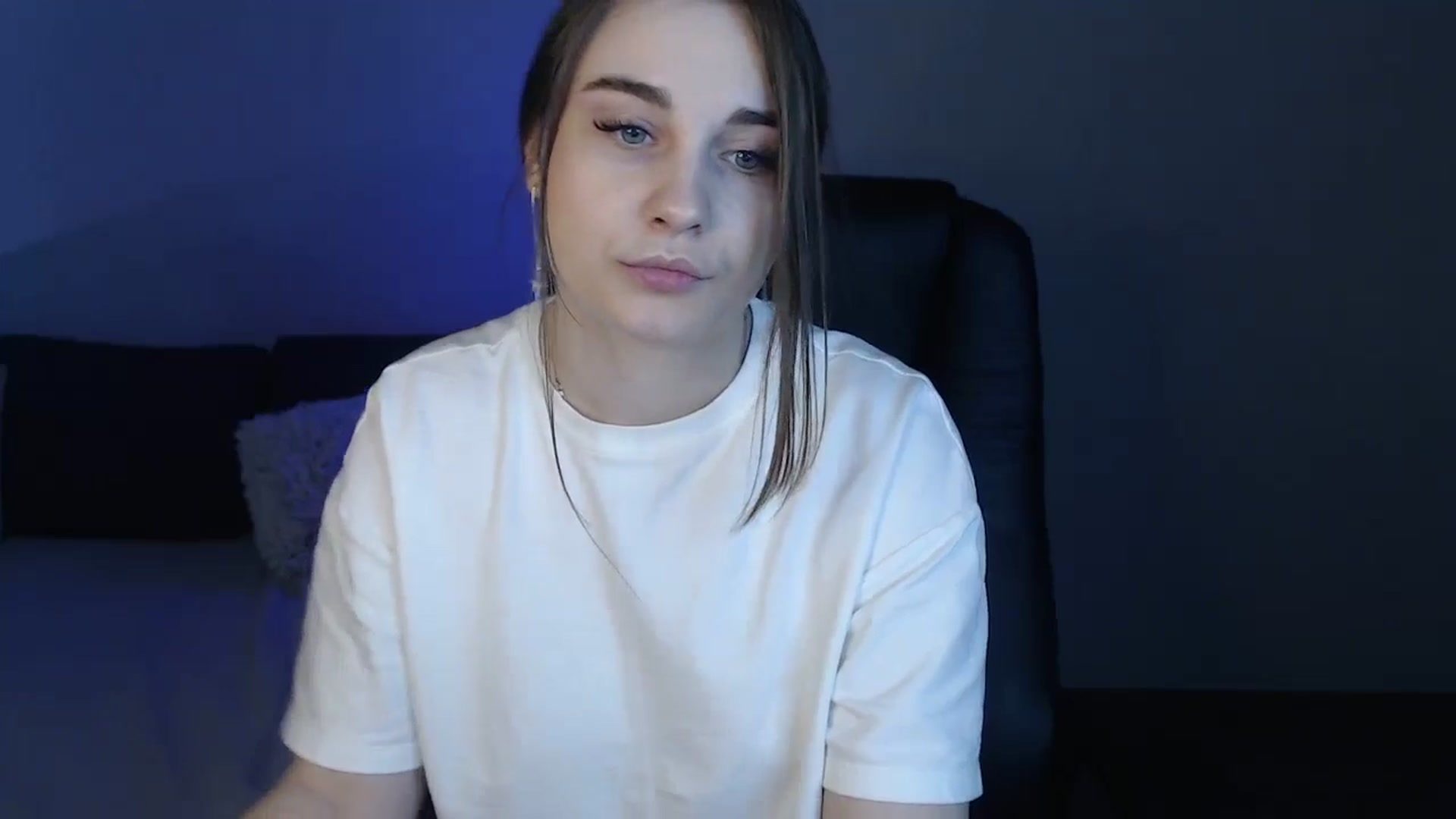 Gallery image thumbnail from LaneyGrey's myfreecams stream on, 06/05/2024, 09:00 image 10 of 20