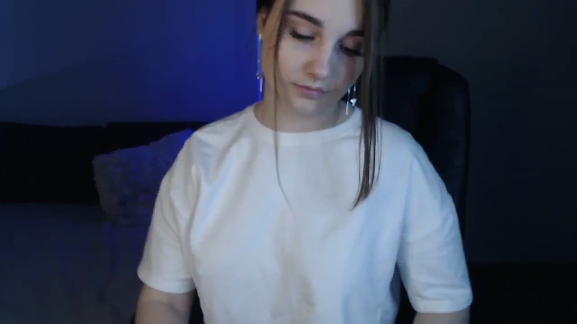 Gallery image thumbnail from LaneyGrey's myfreecams stream on, 06/05/2024, 09:00 image 15 of 20