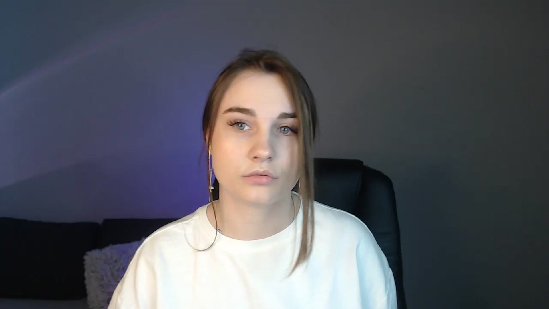 Gallery image thumbnail from LaneyGrey's myfreecams stream on, 06/05/2024, 09:00 image 8 of 20