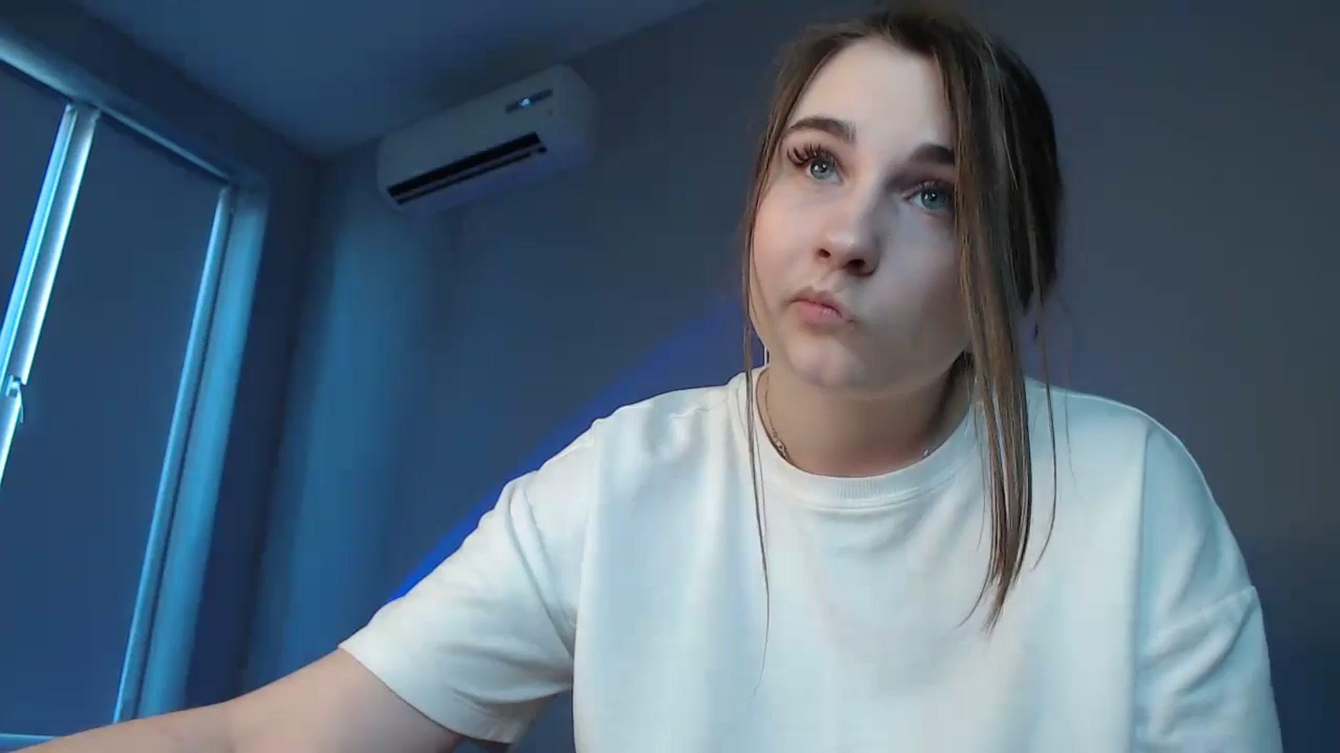 Gallery image thumbnail from LaneyGrey's myfreecams stream on, 06/05/2024, 09:55 image 8 of 20