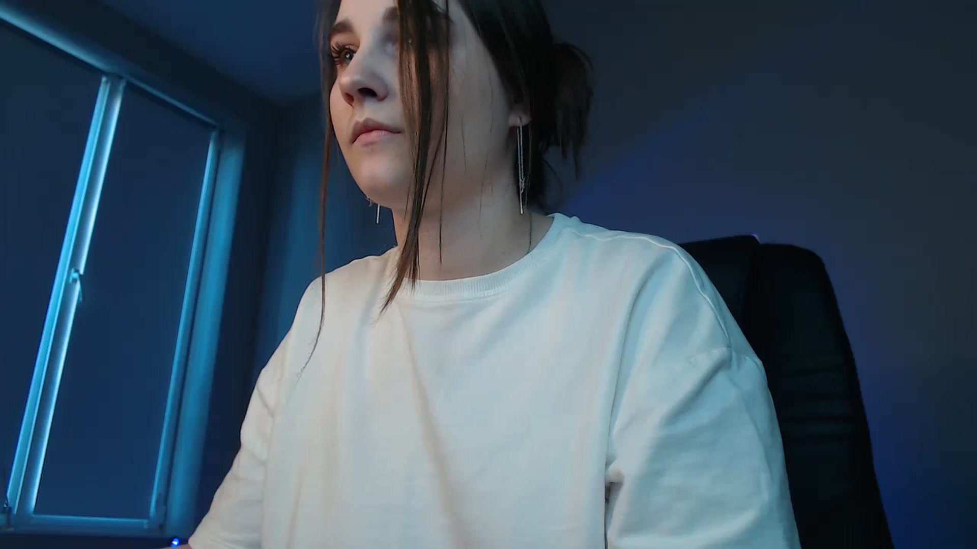 Gallery image thumbnail from LaneyGrey's myfreecams stream on, 06/05/2024, 10:40 image 4 of 20
