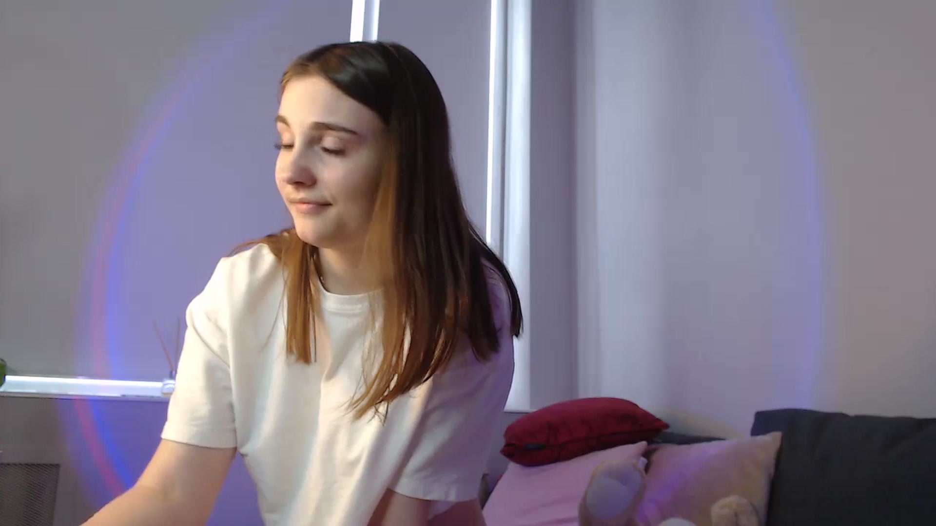 Gallery image thumbnail from LaneyGrey's myfreecams stream on, 06/05/2024, 11:20 image 13 of 20