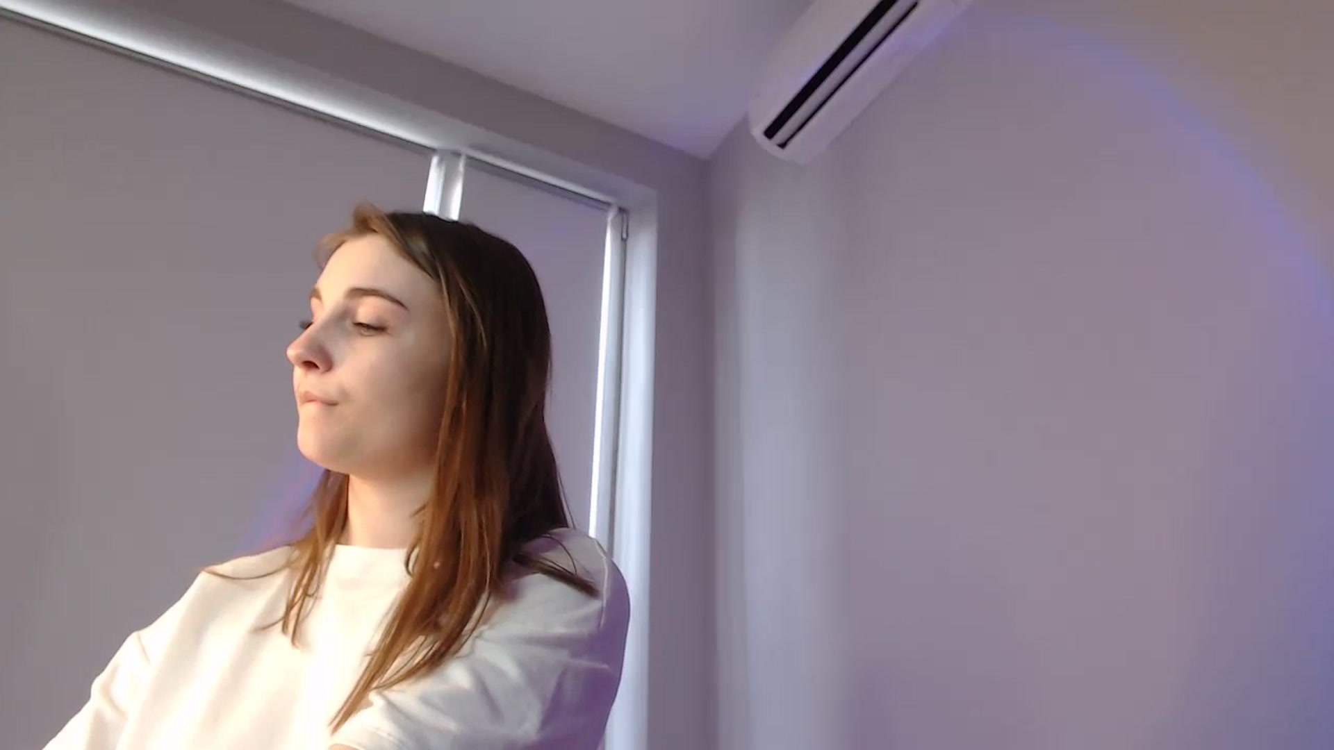 Gallery image thumbnail from LaneyGrey's myfreecams stream on, 06/05/2024, 11:20 image 5 of 20