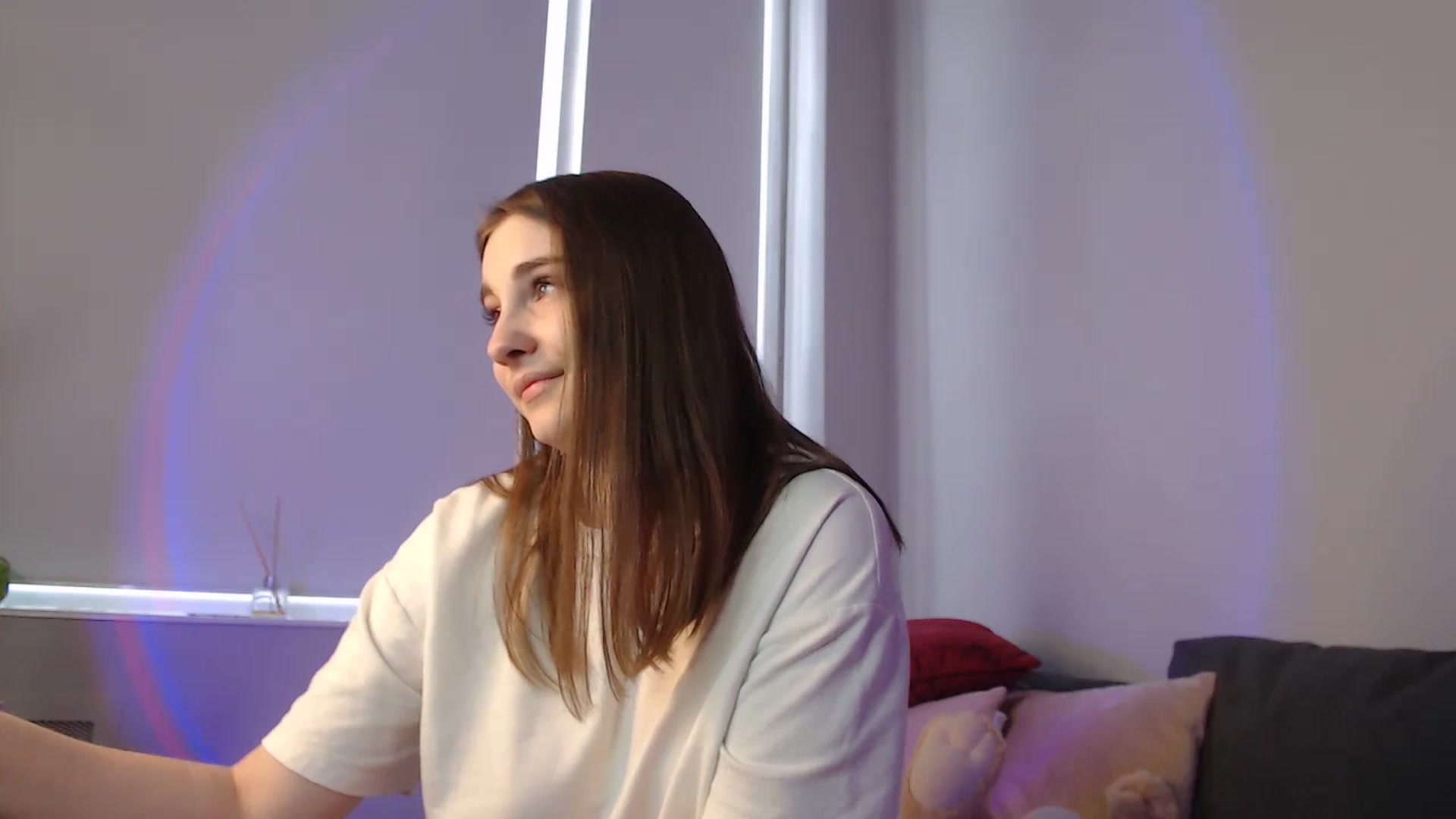Gallery image thumbnail from LaneyGrey's myfreecams stream on, 06/05/2024, 11:20 image 9 of 20