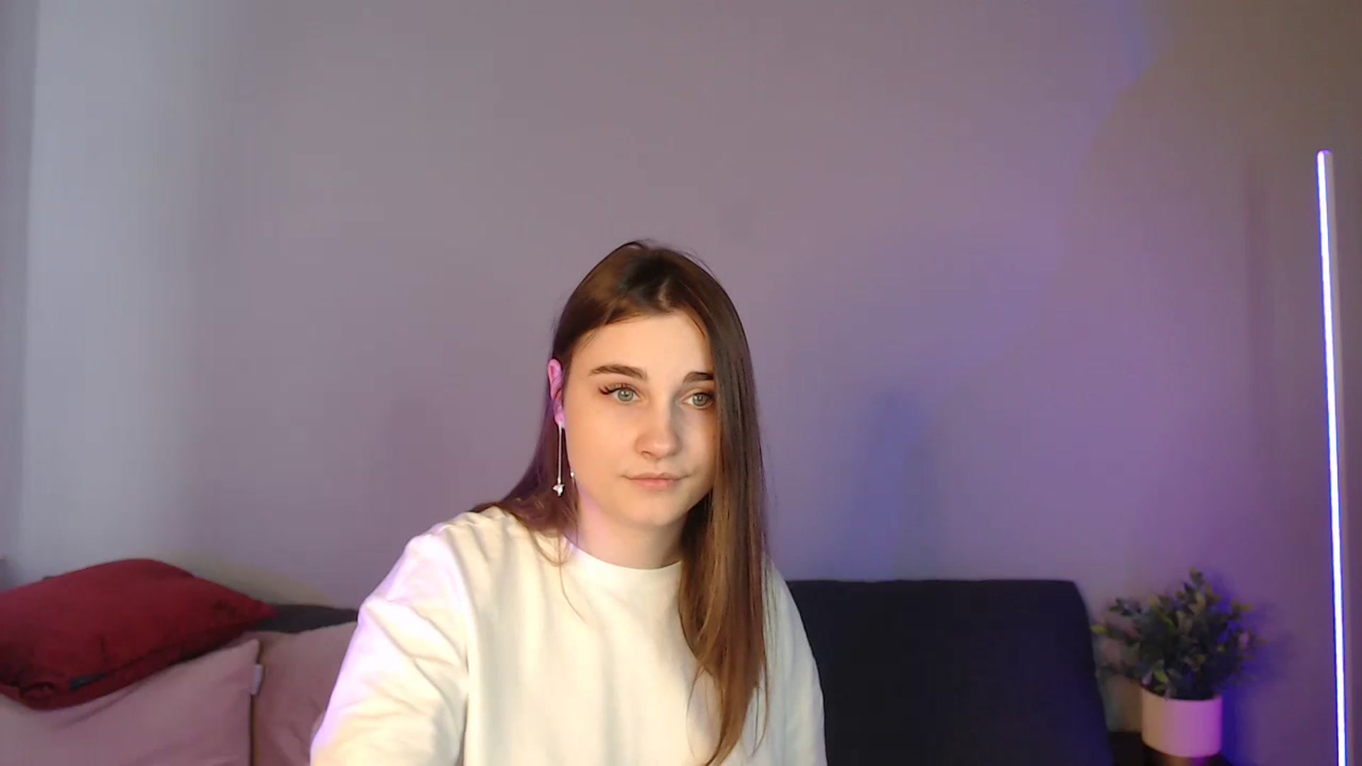 Gallery image thumbnail from LaneyGrey's myfreecams stream on, 06/05/2024, 11:32 image 8 of 20