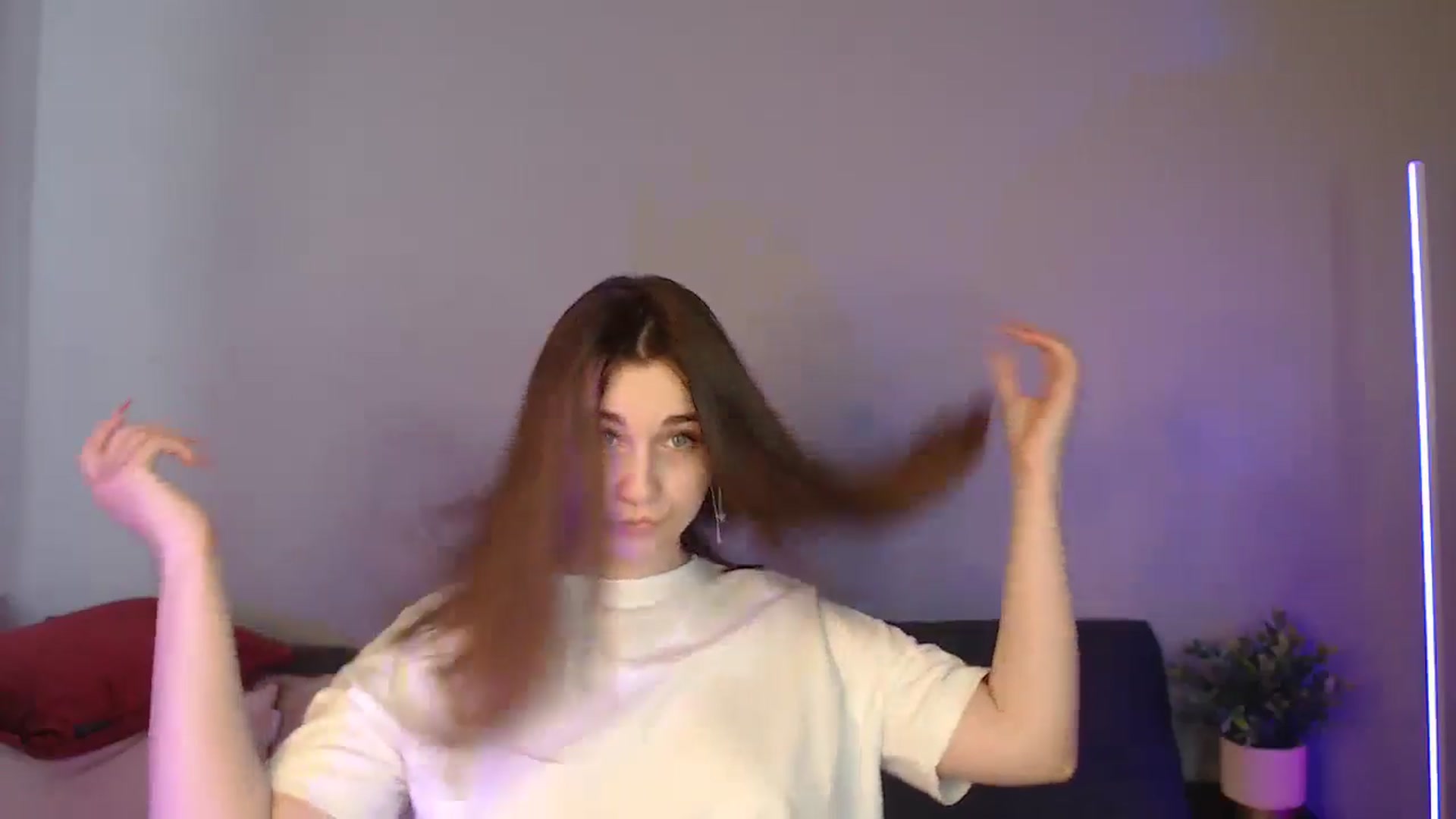 Gallery image thumbnail from LaneyGrey's myfreecams stream on, 06/05/2024, 11:32 image 10 of 20