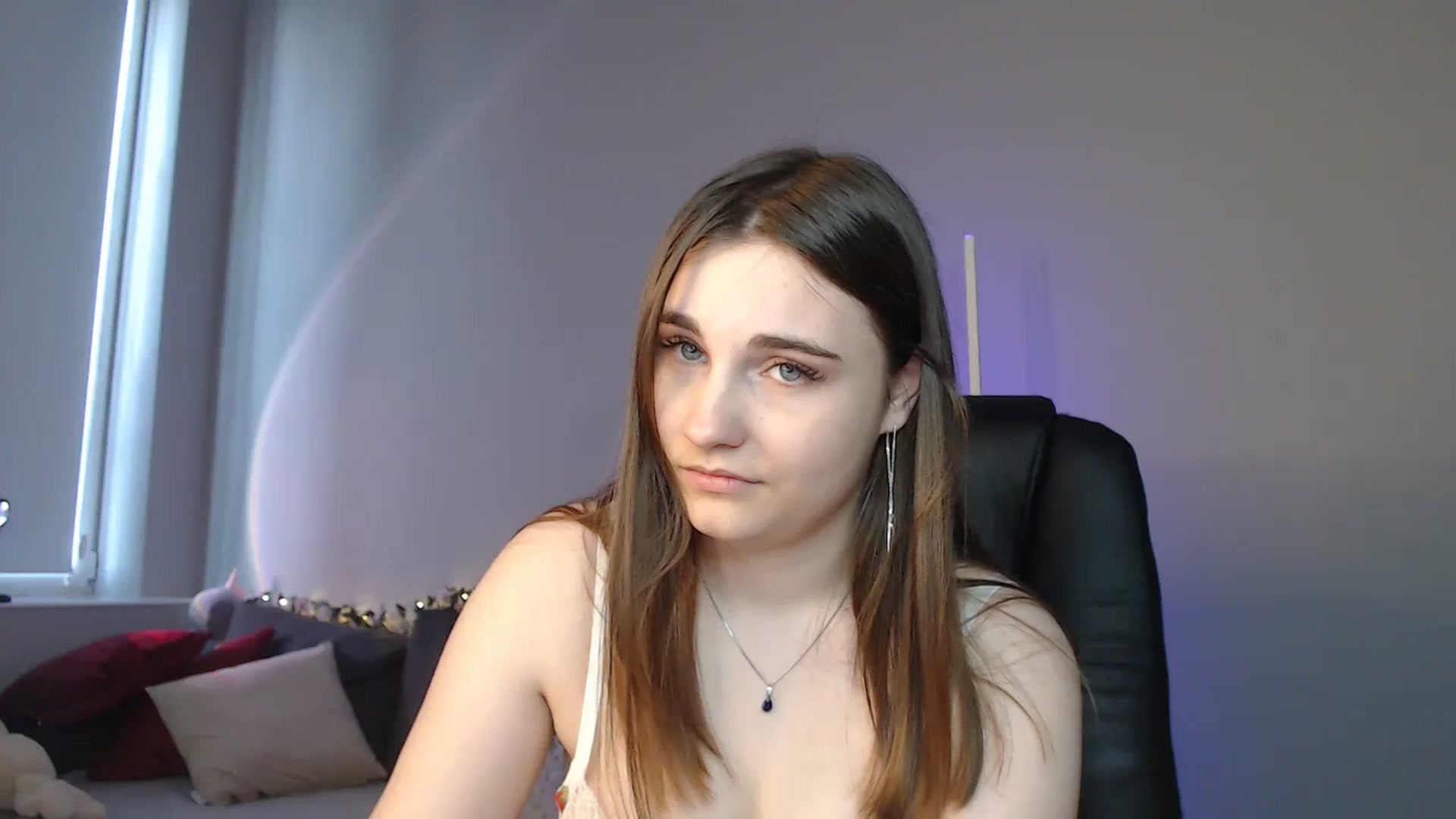 Gallery image thumbnail from LaneyGrey's myfreecams stream on, 06/07/2024, 13:50 image 16 of 20