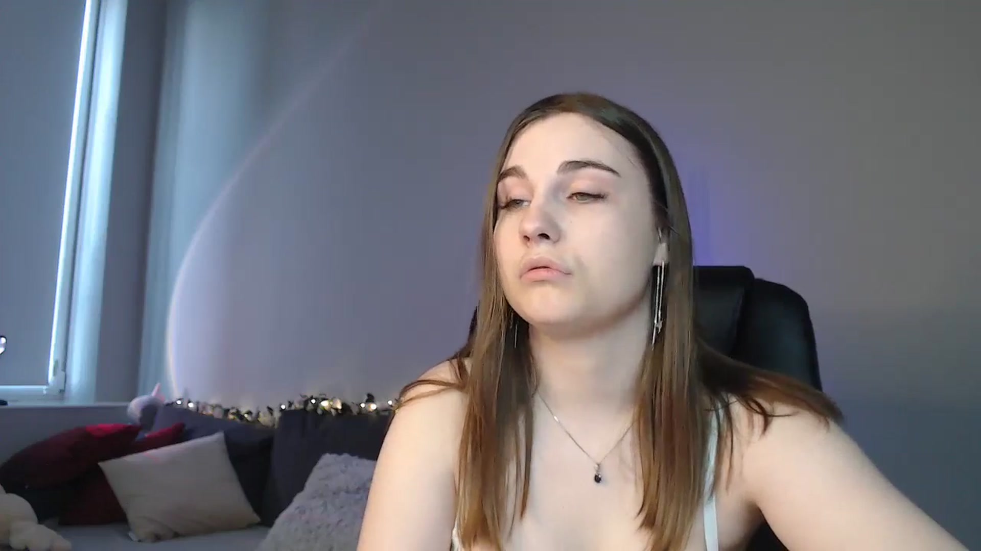 Gallery image thumbnail from LaneyGrey's myfreecams stream on, 06/07/2024, 13:50 image 17 of 20