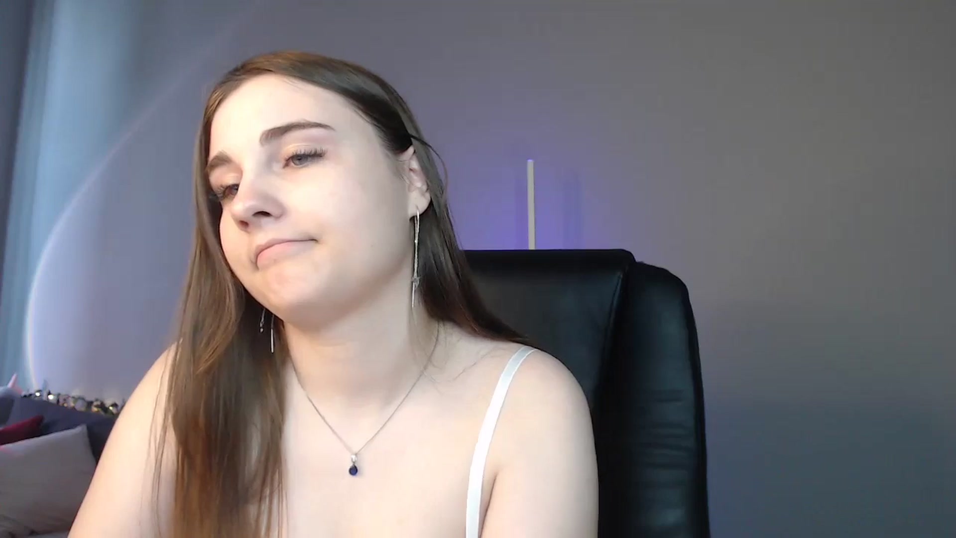 Gallery image thumbnail from LaneyGrey's myfreecams stream on, 06/07/2024, 13:50 image 12 of 20