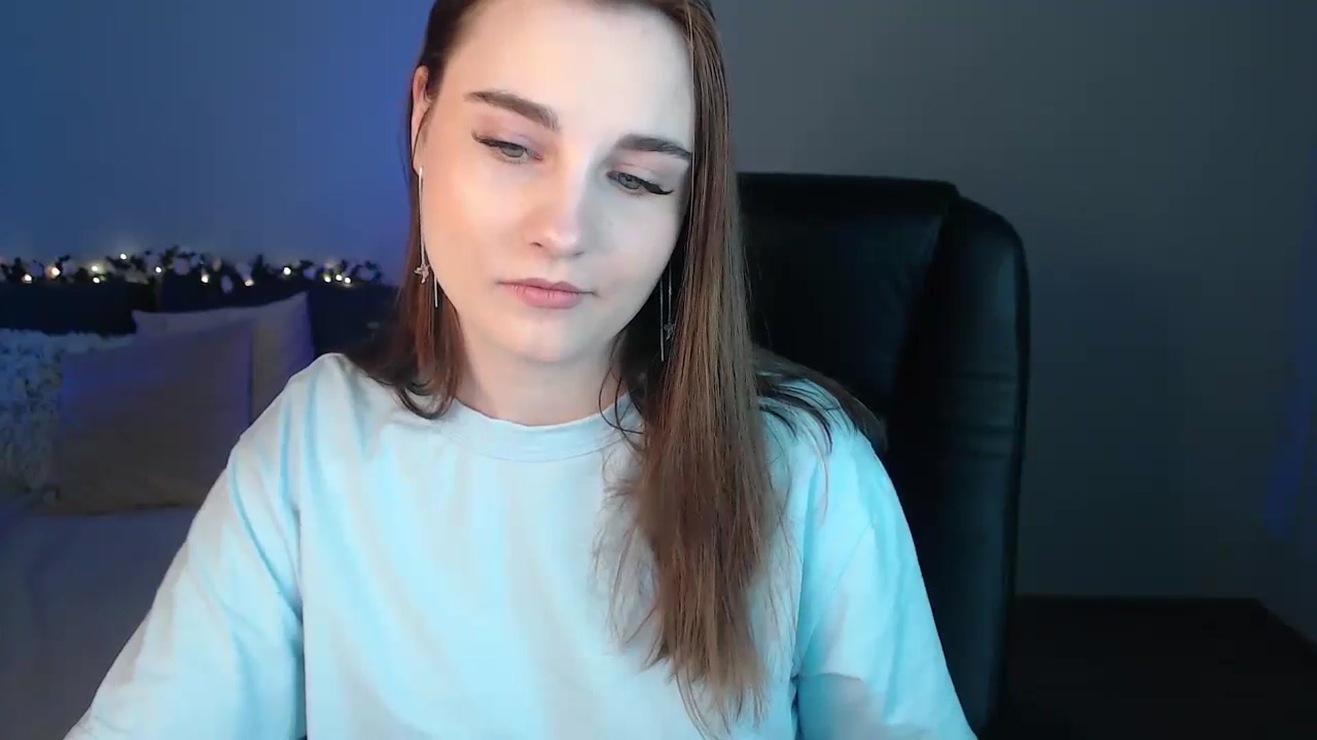 Gallery image thumbnail from LaneyGrey's myfreecams stream on, 06/10/2024, 08:59 image 6 of 20