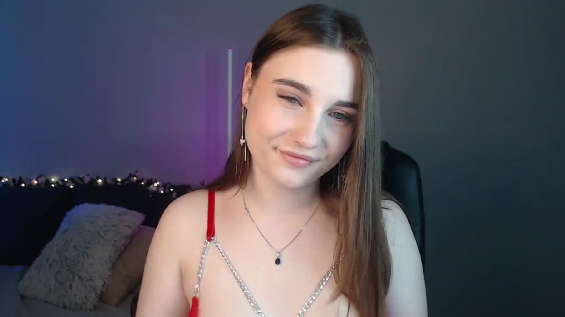 Gallery image thumbnail from LaneyGrey's myfreecams stream on, 06/11/2024, 09:15 image 10 of 20